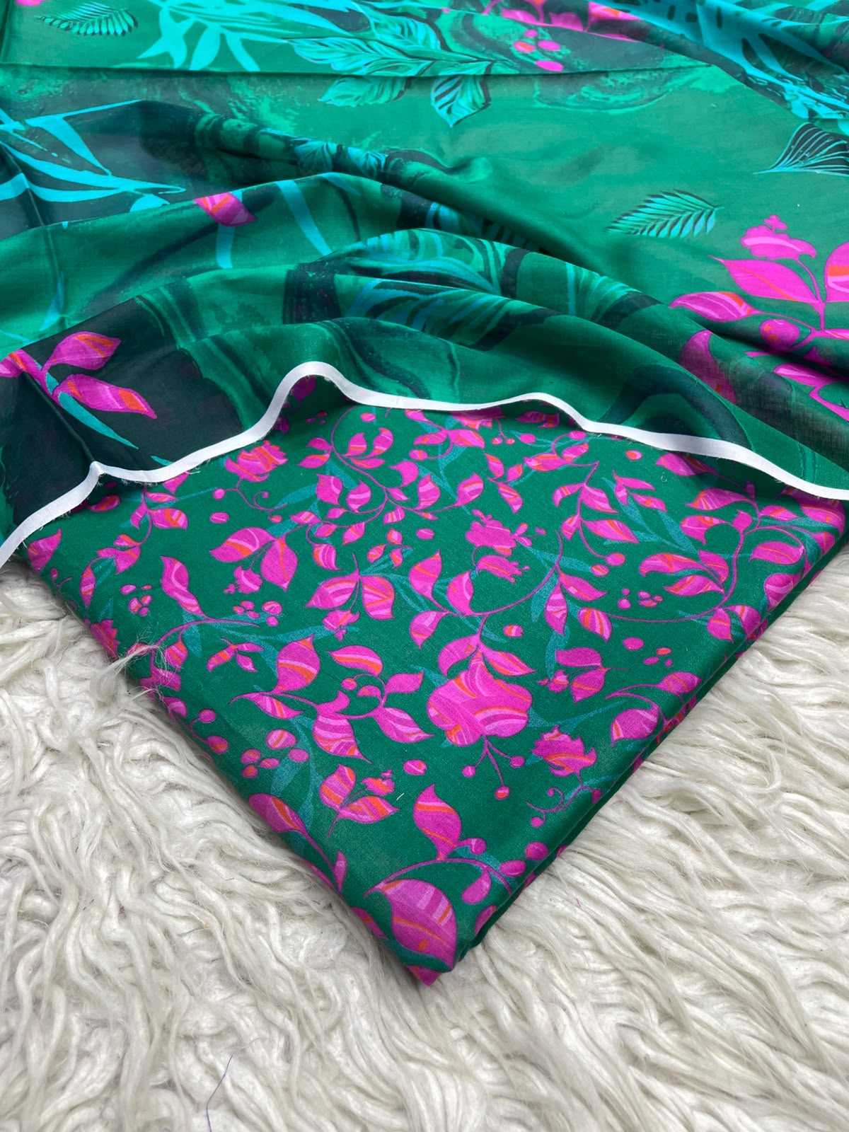 3Pc Same Digital Printed Lawn Suit 15