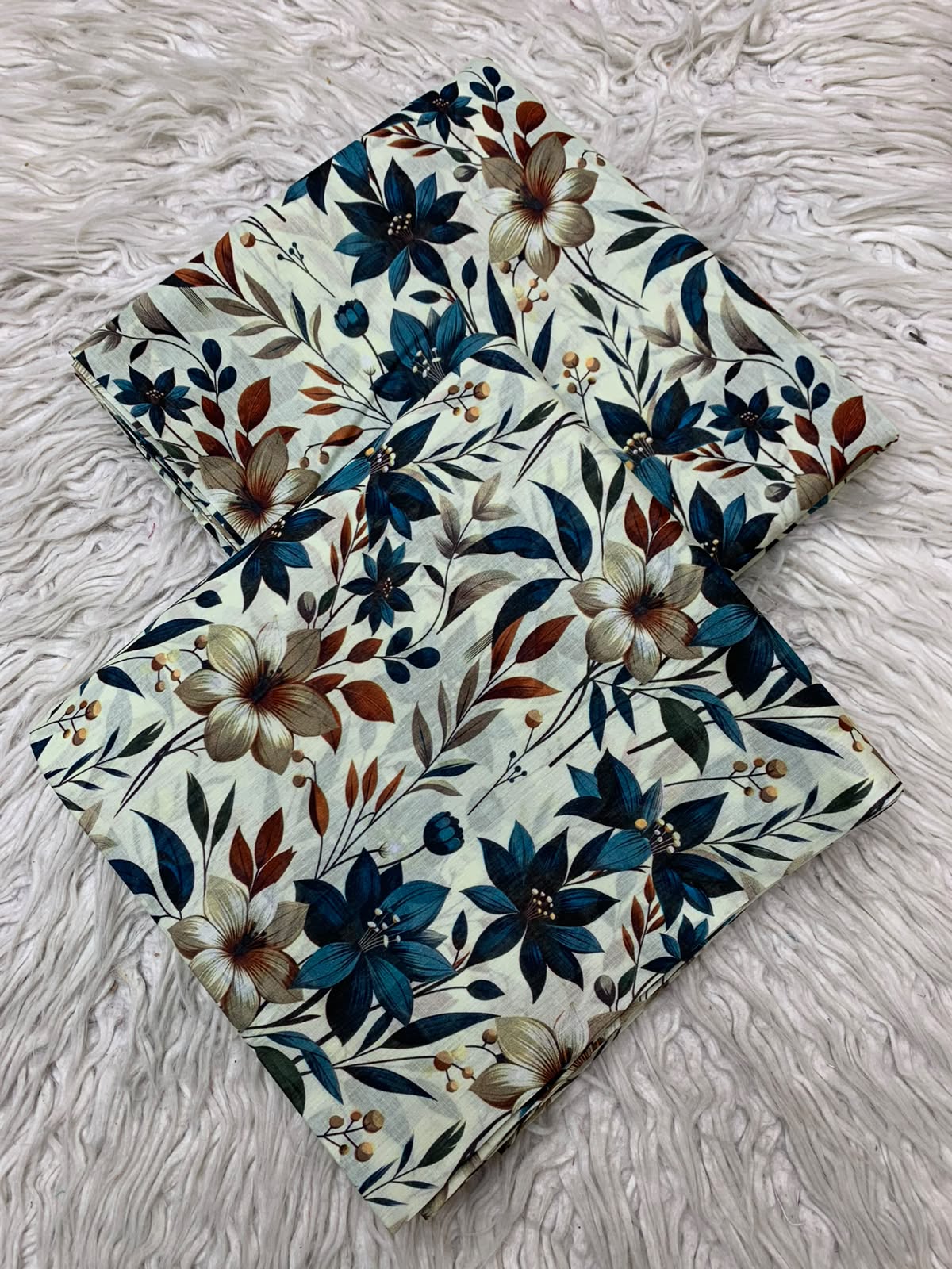 2Pc Al Karam Lawn Printed Suit Vol-570