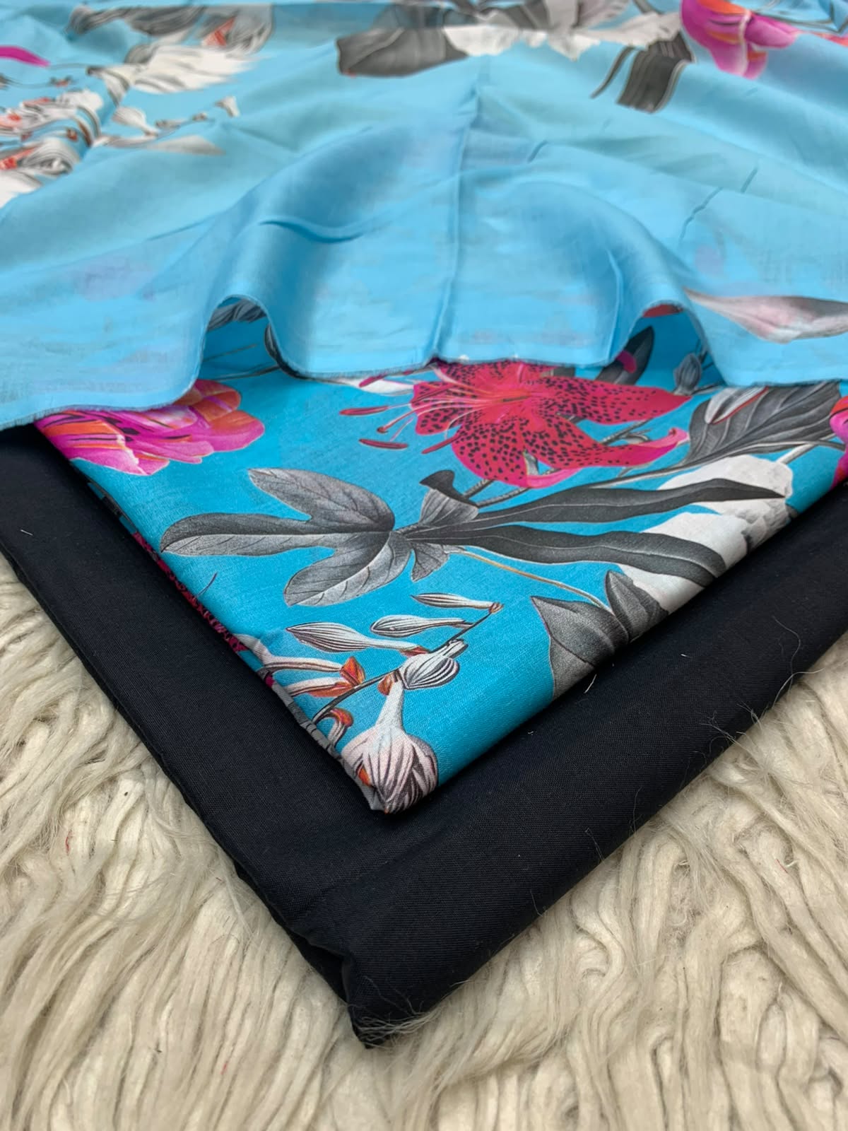 90x88 3Pc Premium Lawn Suit Vol-0020