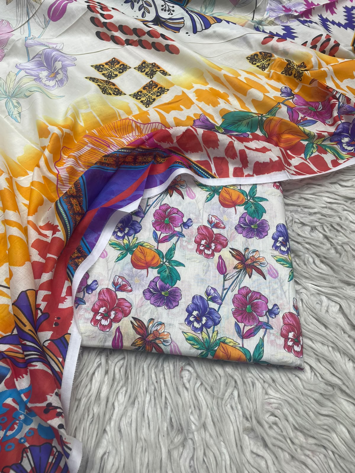 3Pc Same Digital Printed Lawn Suit 15