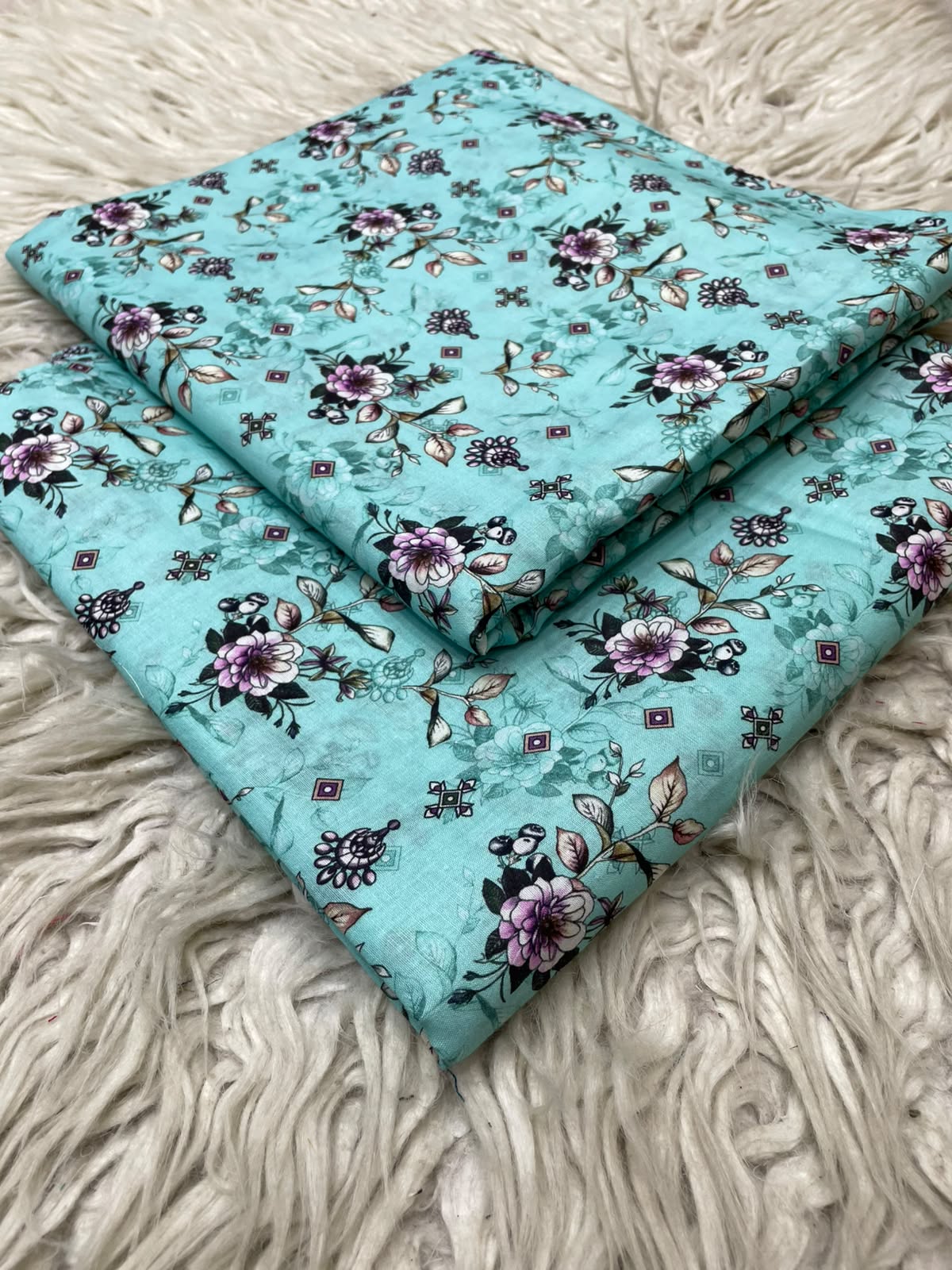 2Pc Same Printed Lawn Suit 495