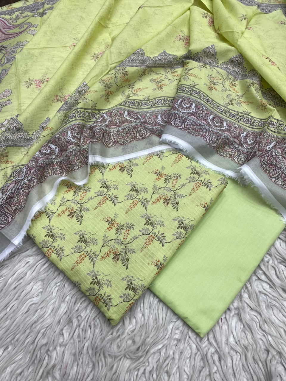 3Pc Stylo Lawn Unstitched Suit 03