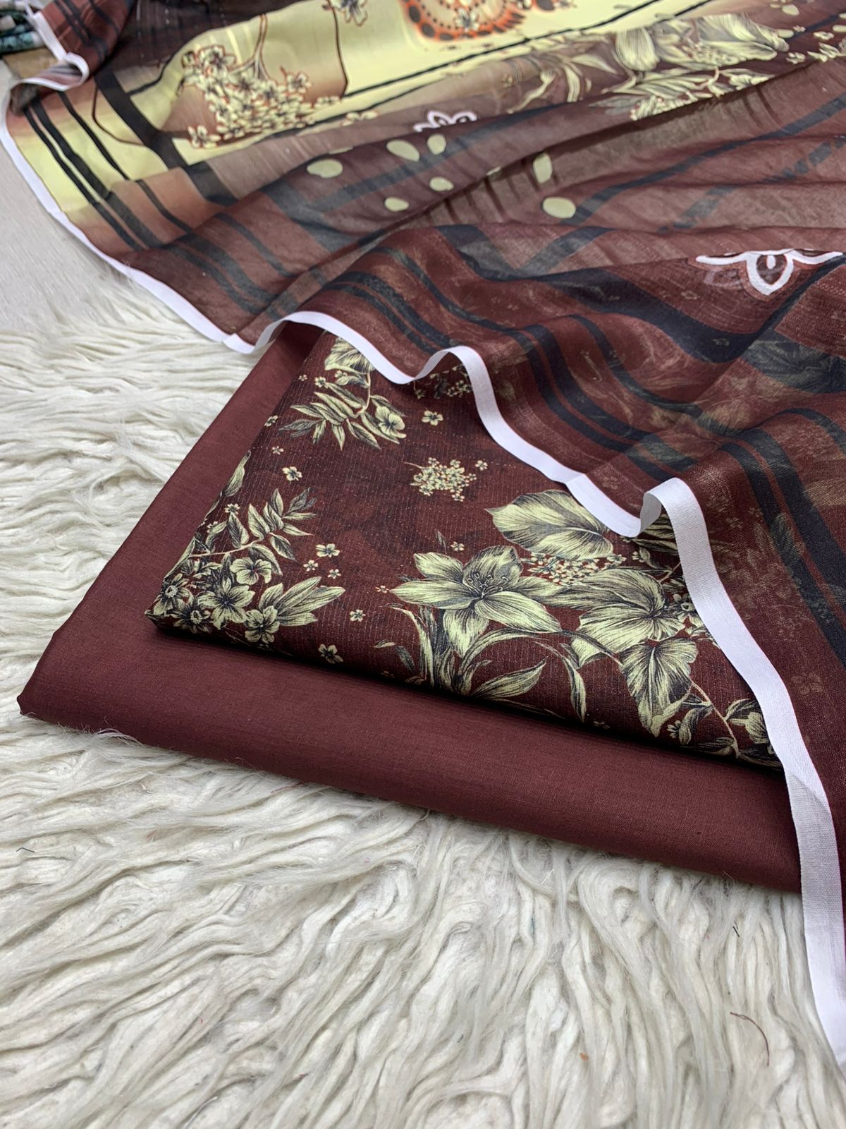 3Pc Al Karam Chamki Lawn Digital Printed Suit Vol-498