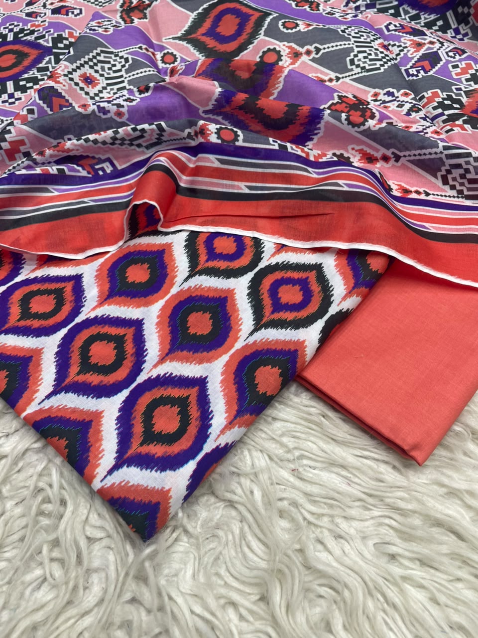 3Pc Lawn Digital Printed Unstitched Suit 15