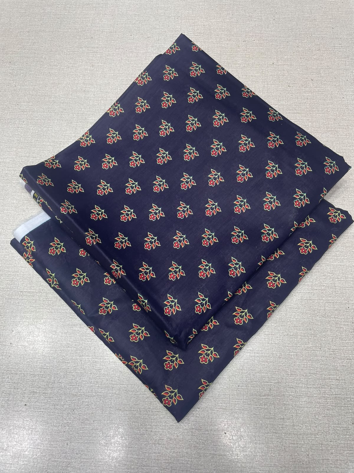 2Pc Gul Ahmad Lawn Allover Unstitched Suit 0226