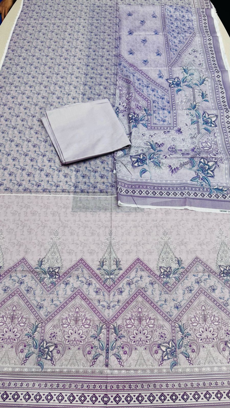3Pc Lawn Bana Dora Unstitched Suit 1206