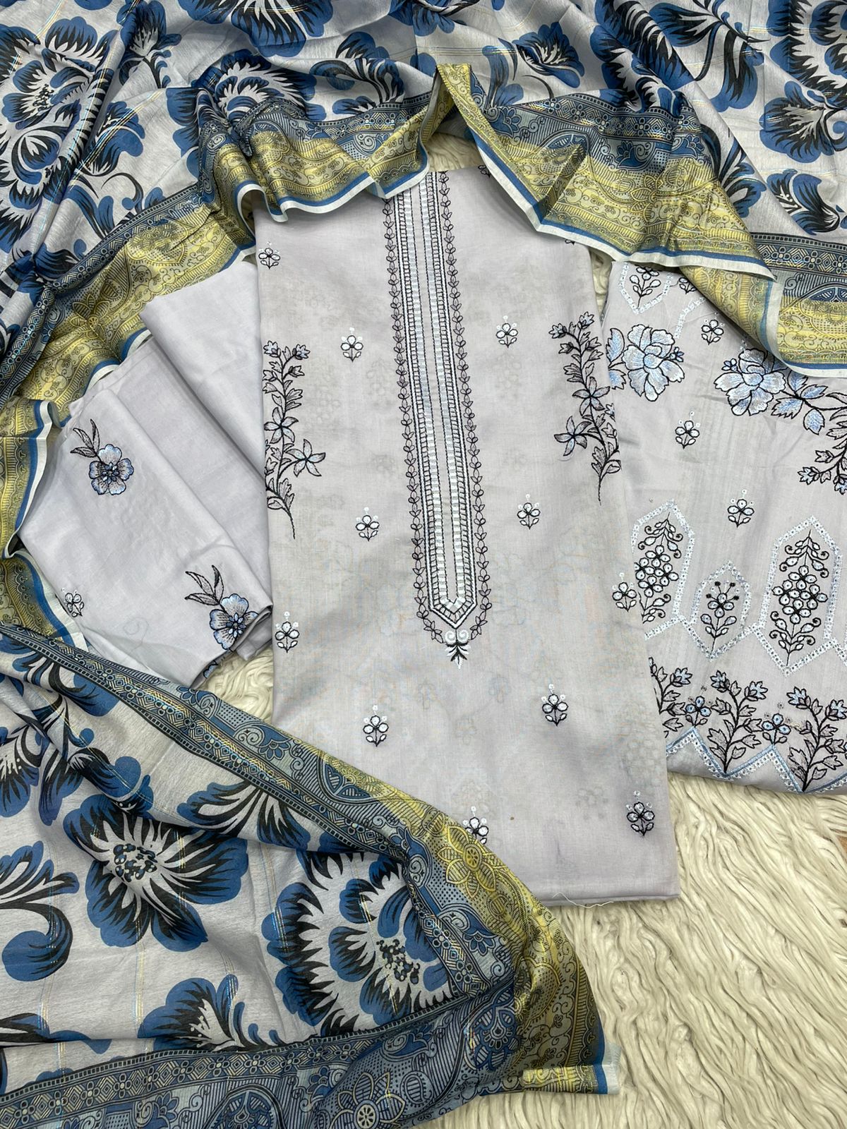 3Piece Unstitched Embroidered Ricamo