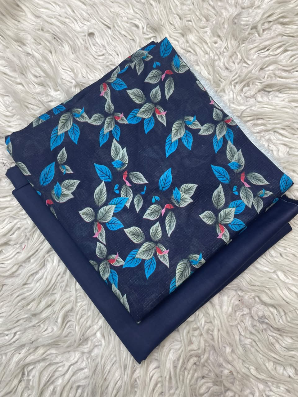 2Pc Printed Silvery Lawn Unstitched Suit 0180