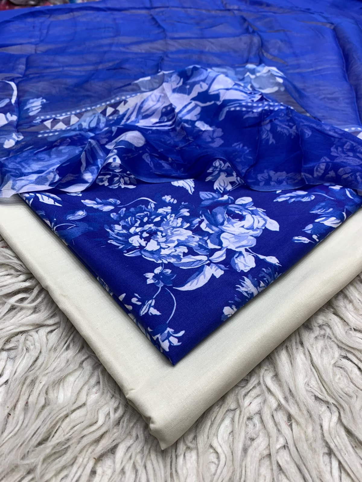 90x88 3Pc Premium Lawn Suit Vol-0020