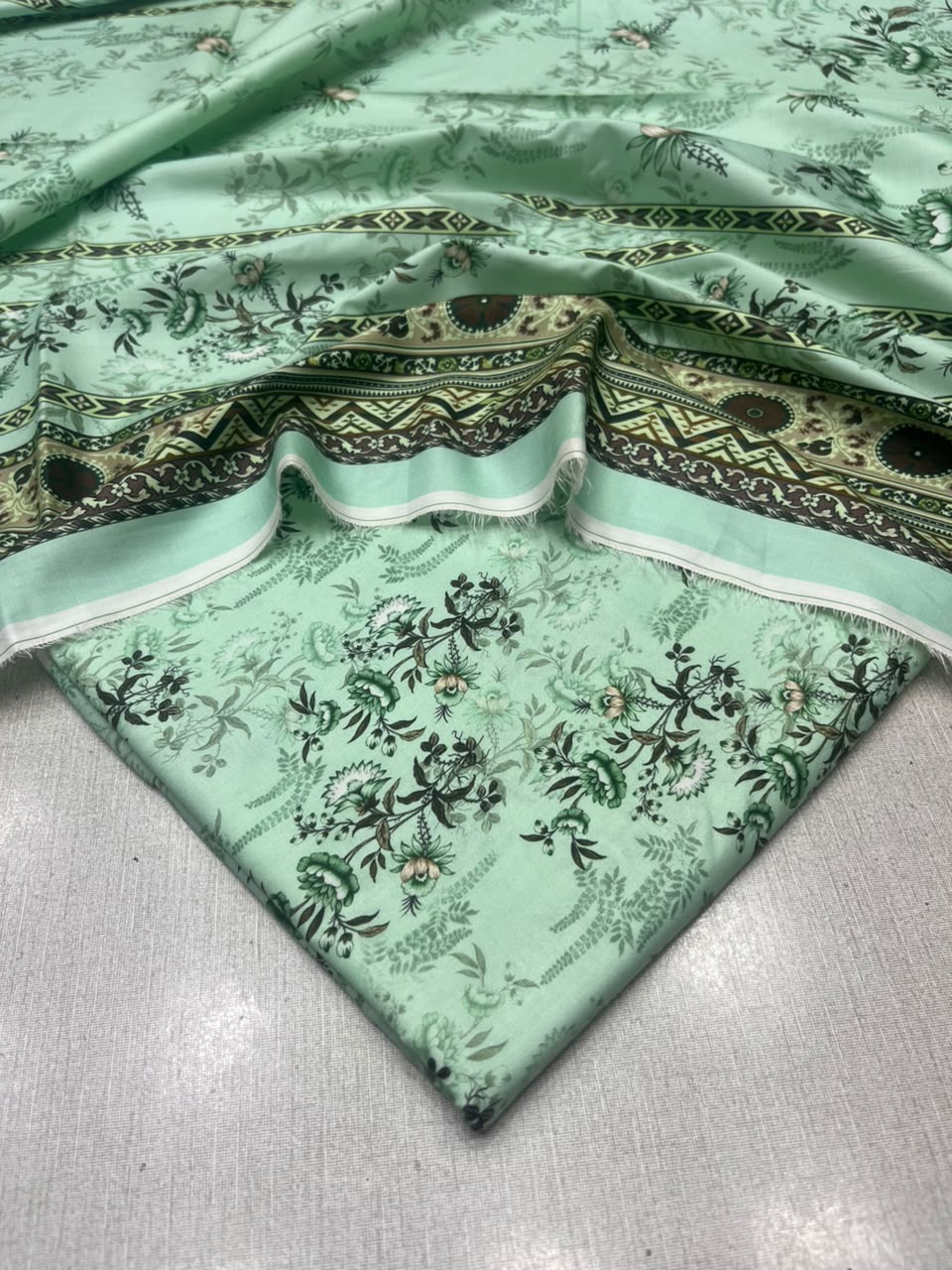 2Pc Staple Kameez & Dupatta Unstitched 62