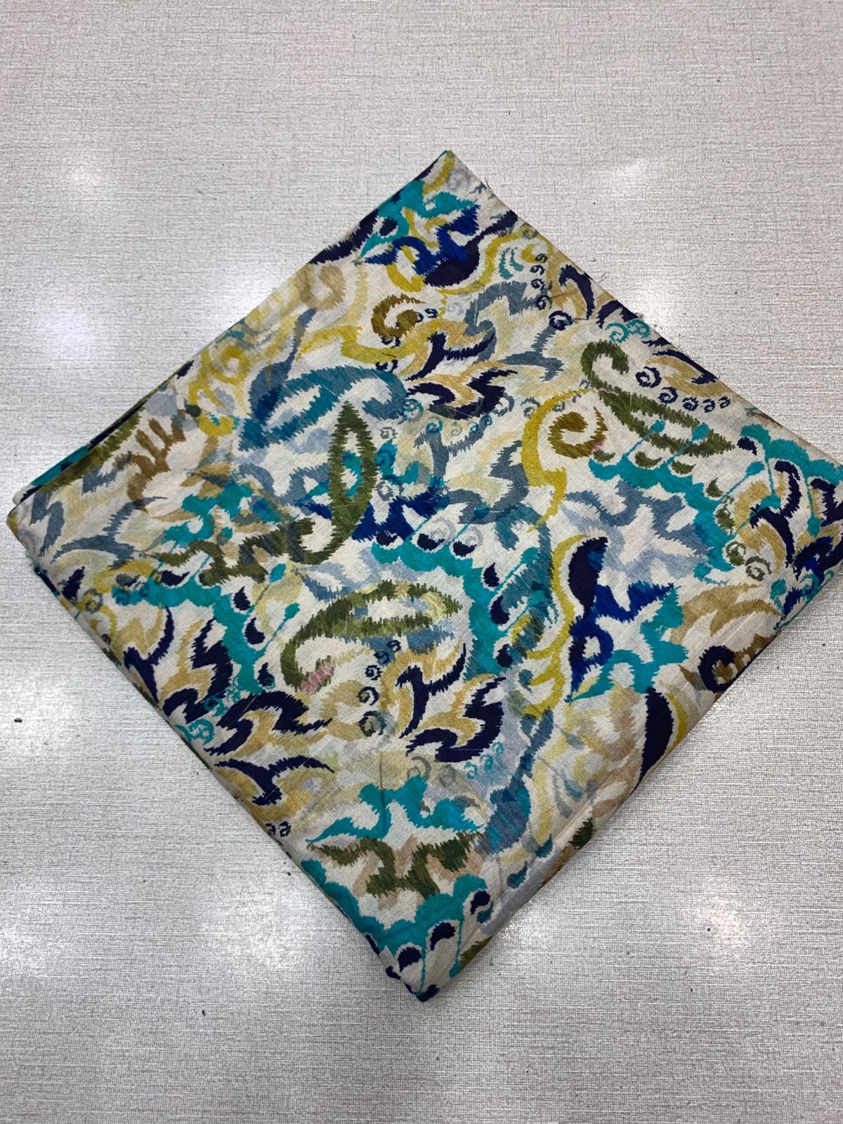 2Pc Same Printed Lawn Unstitched Suit 639