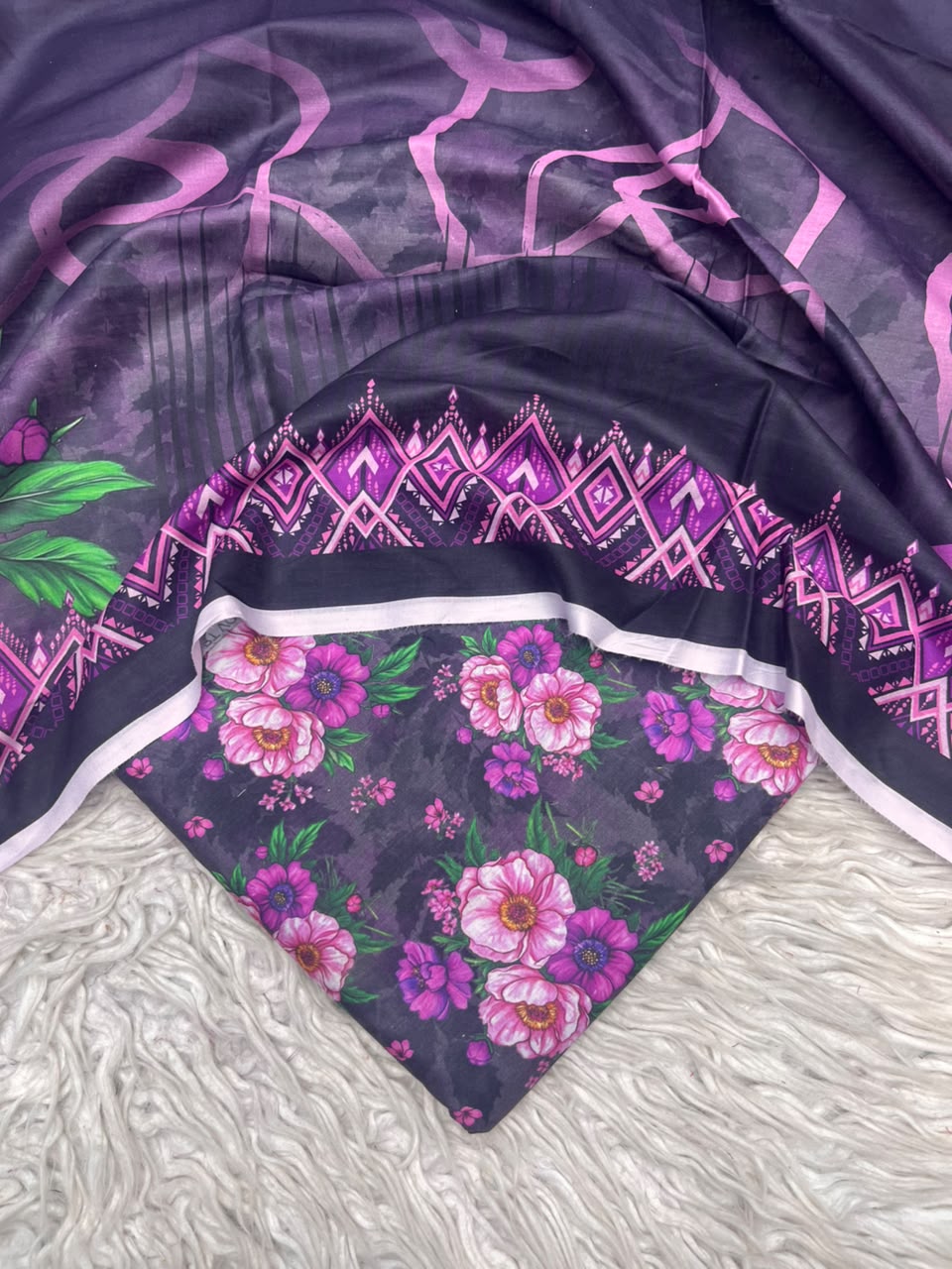 3Pc Same Digital Printed Lawn Suit 15