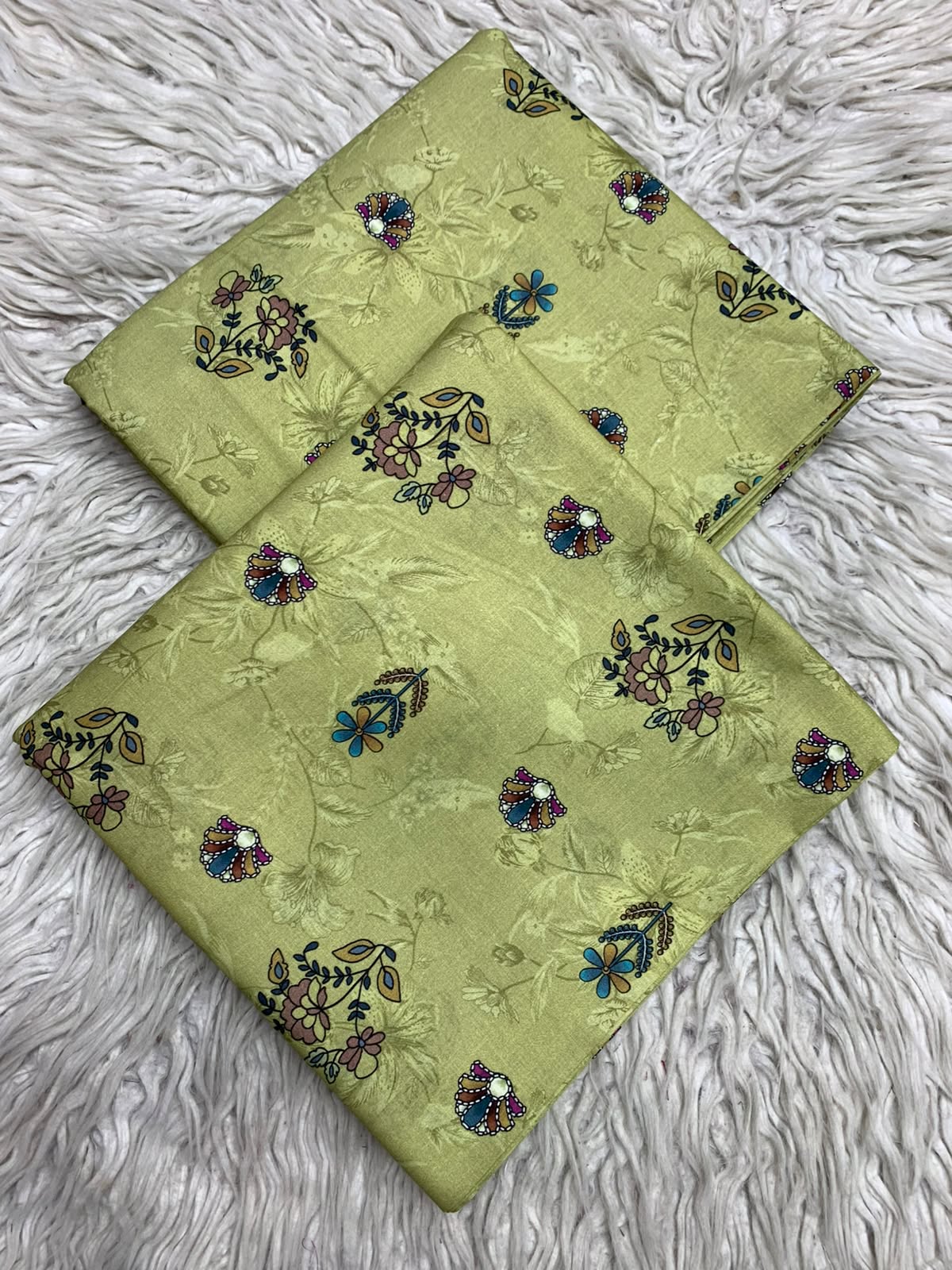 2Pc Same Printed Lawn 572