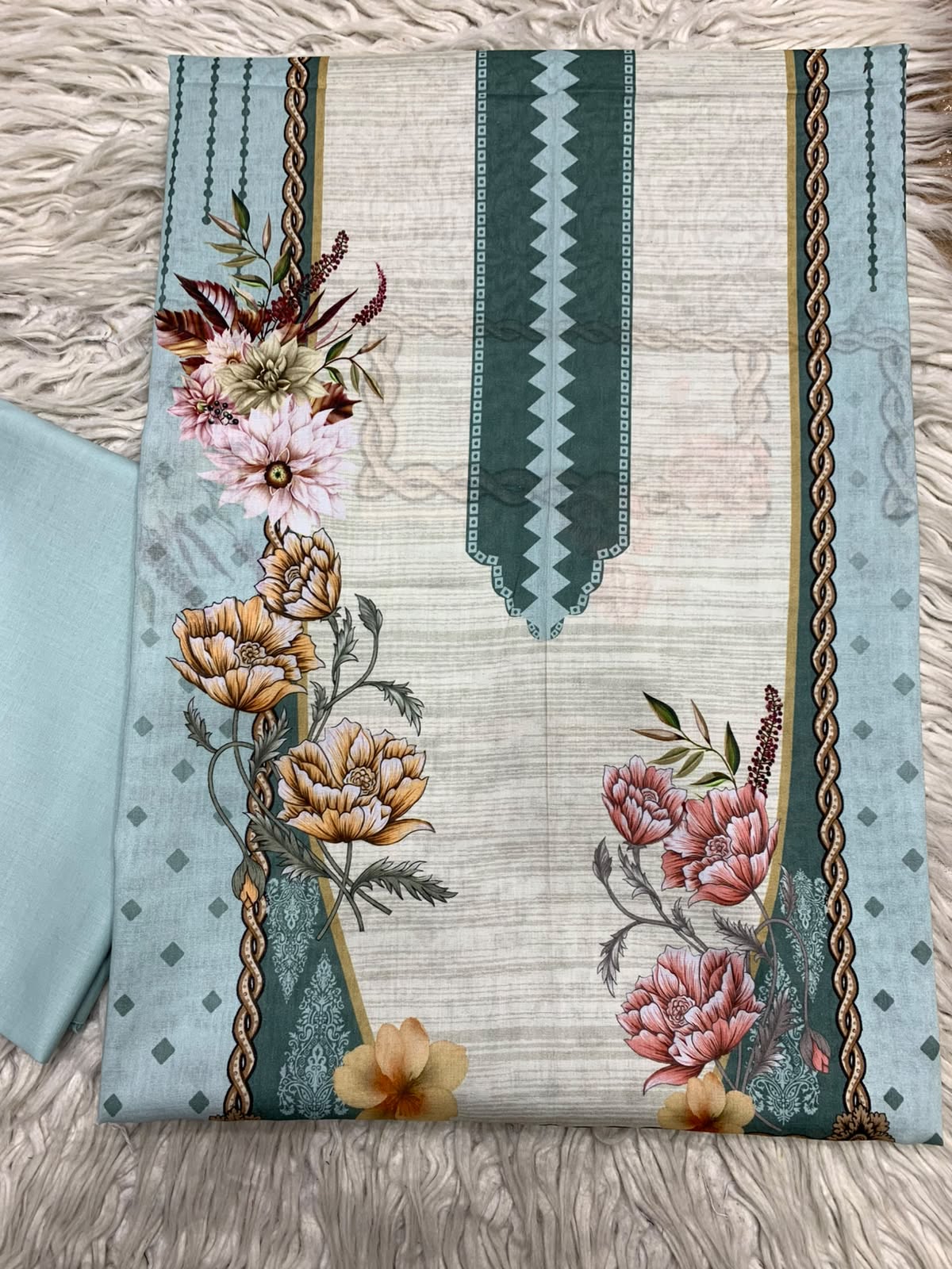 2Pc Printed Lawn Unstitched Suit 68