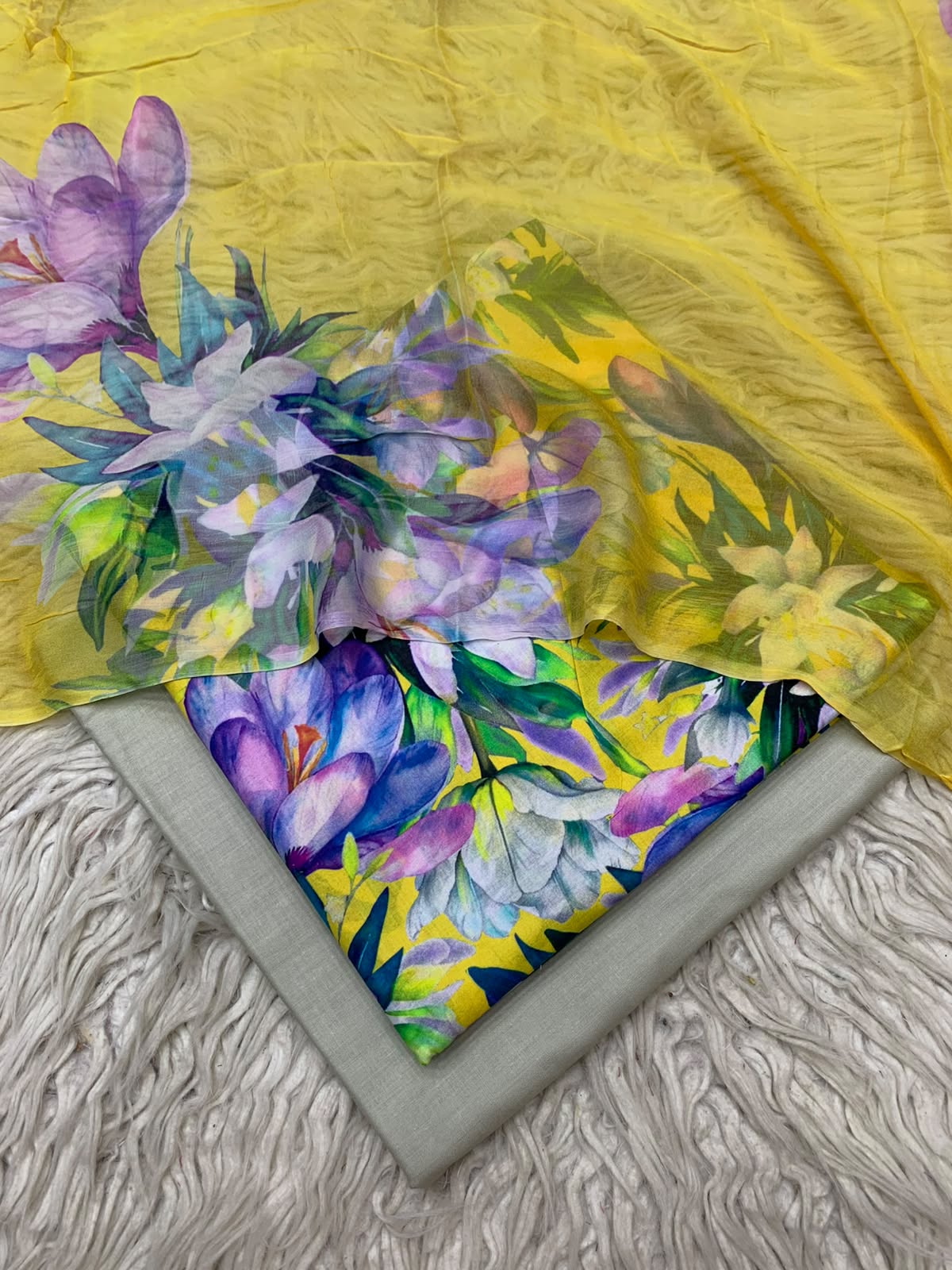 90x88 3Pc Premium Lawn Suit Vol-0020