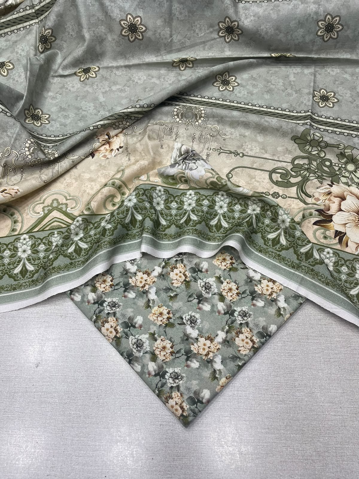 2Pc Karandi Kameez & Dupatta Suits 65