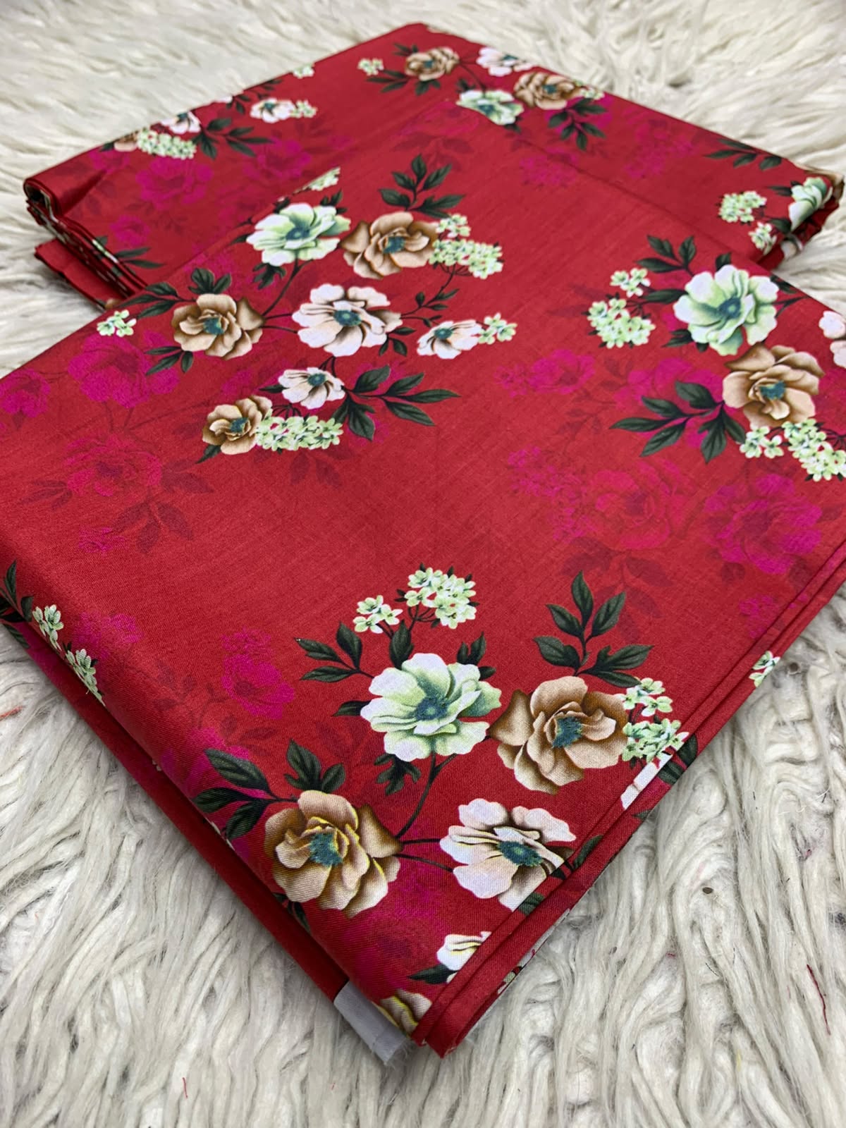 2Pc Same Printed Lawn 572