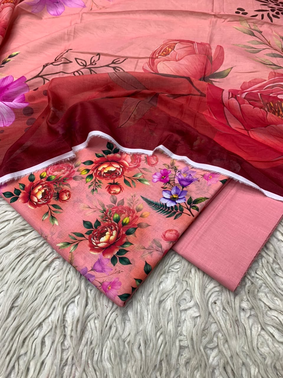 3Pc Lawn Digital Printed Unstitched Suit 15