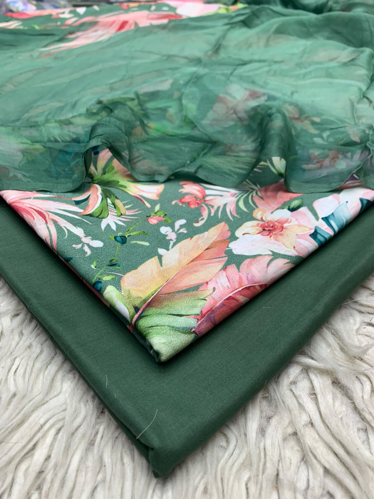 90x88 3Pc Premium Lawn Suit Vol-0020
