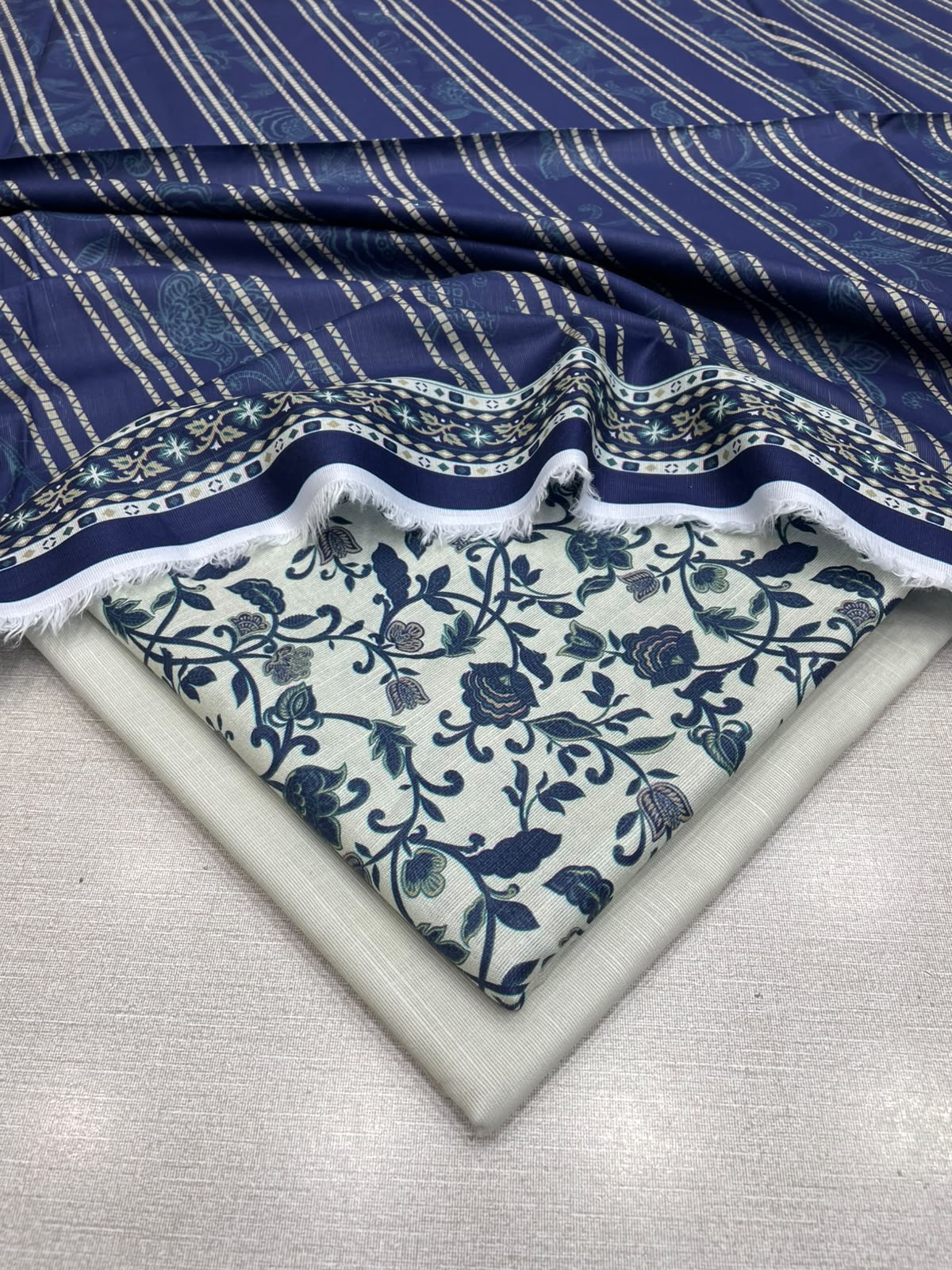 3Pc Slub Khaddar Unstitched Suit 25
