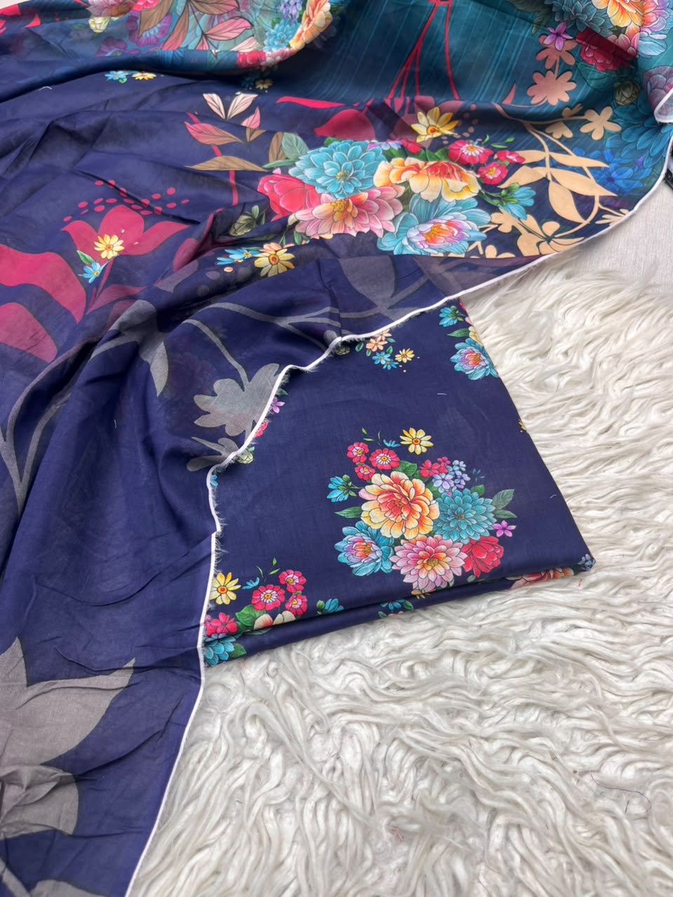 3Pc Same Digital Printed Lawn Suit 15