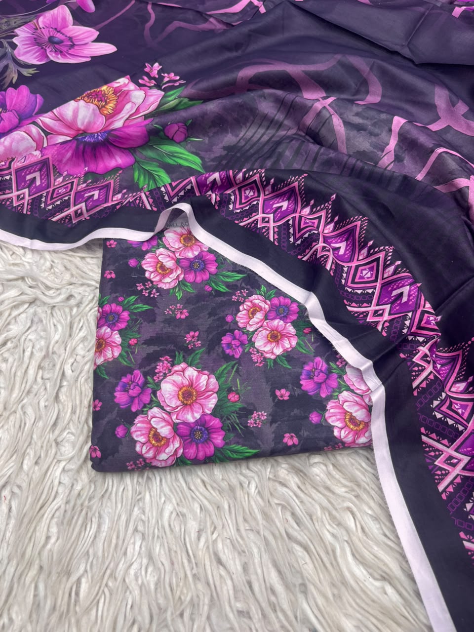 3Pc Same Digital Printed Lawn Suit 15