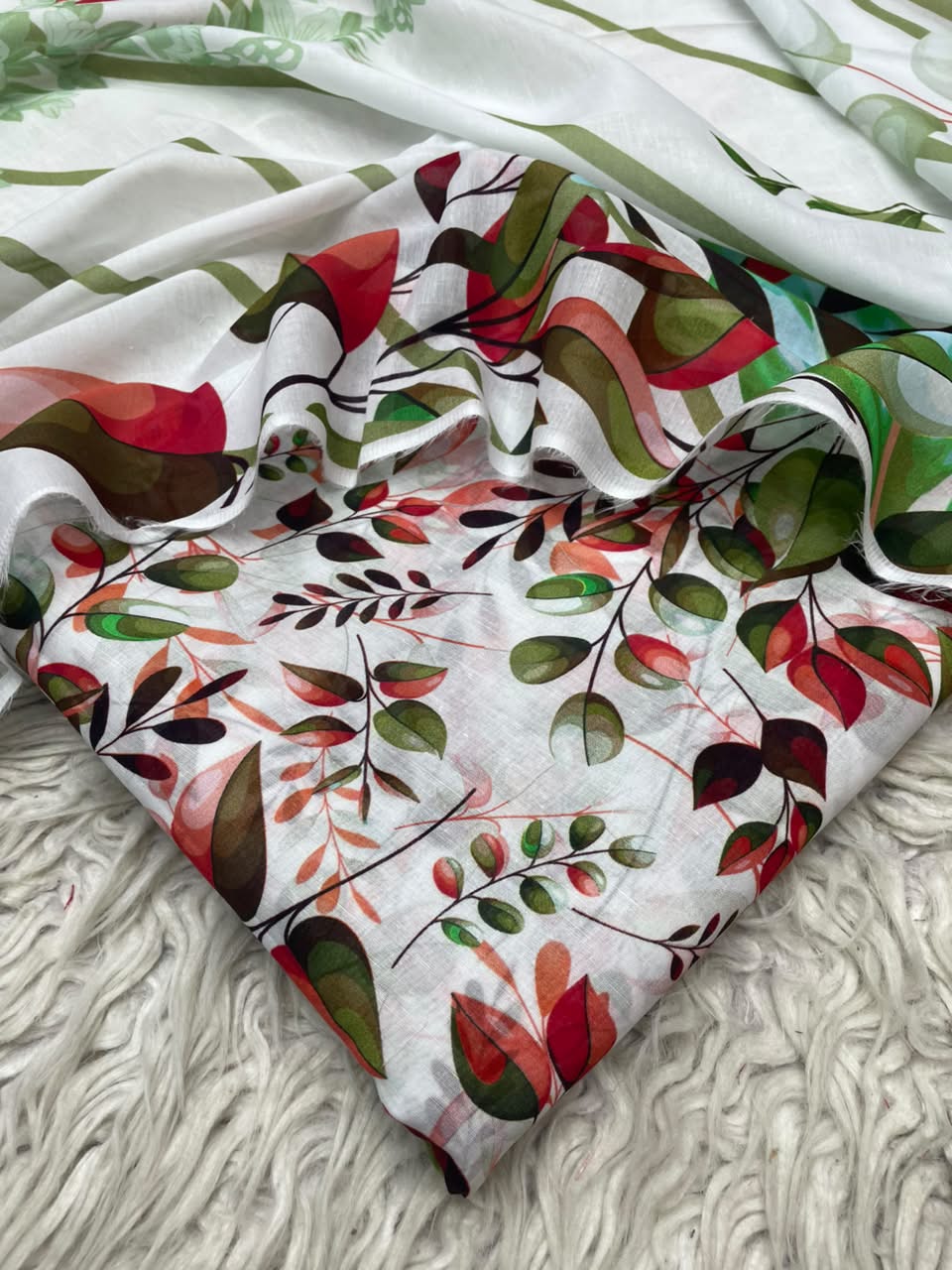 3Pc Same Printed Lawn Suit 570