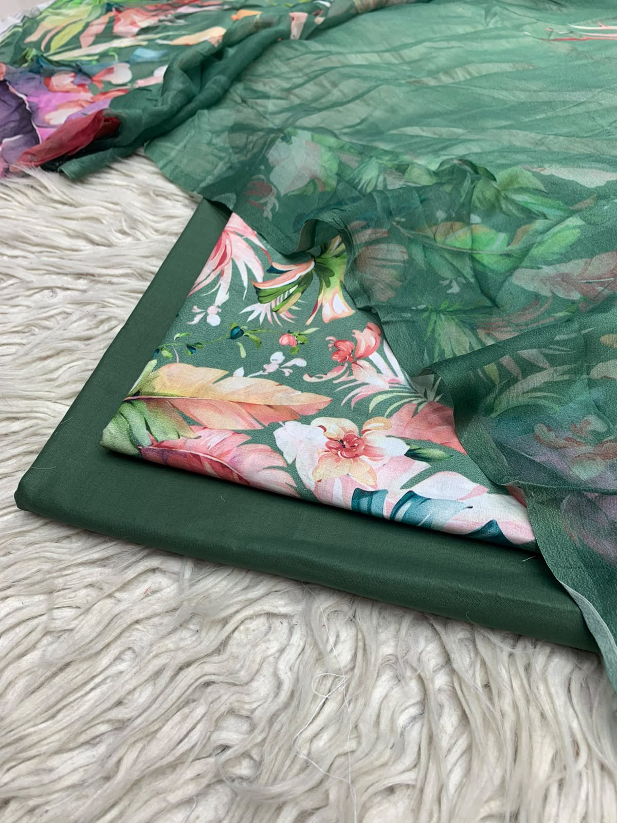 90x88 3Pc Premium Lawn Suit Vol-0020