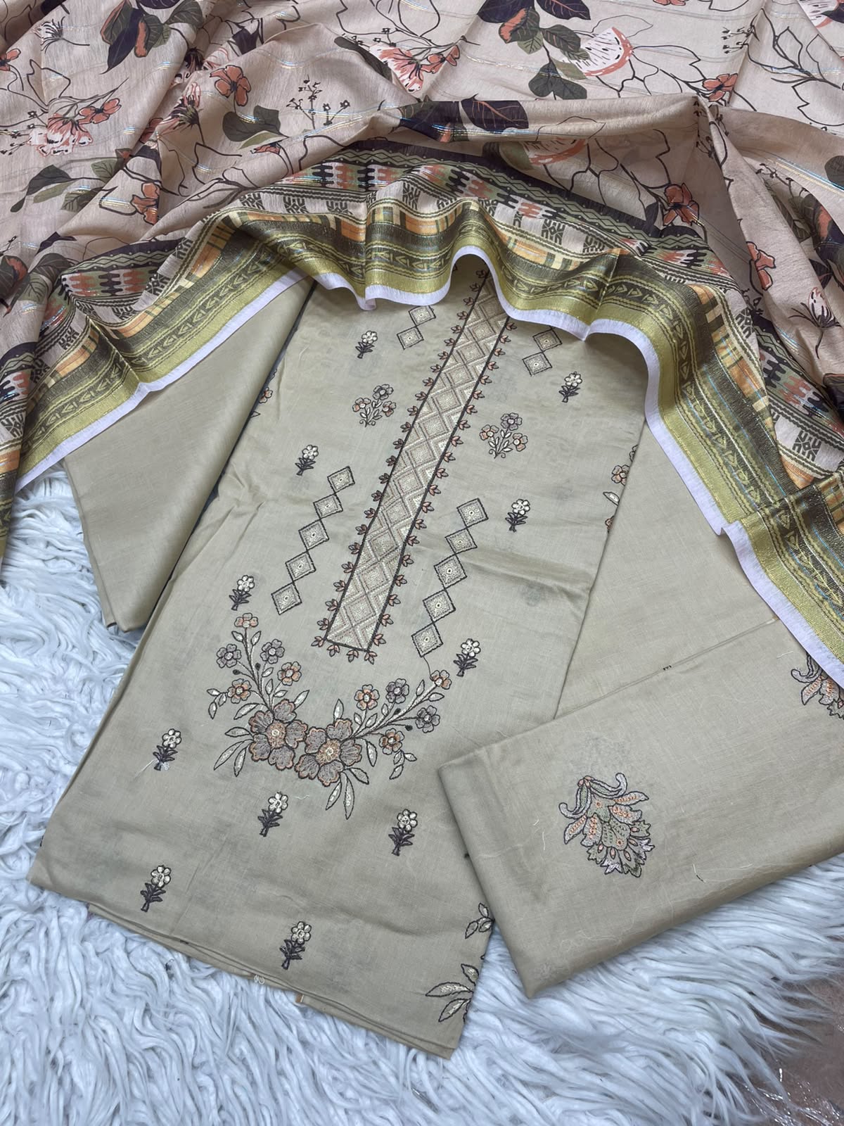 3Piece Embroidered Ricamo Dress