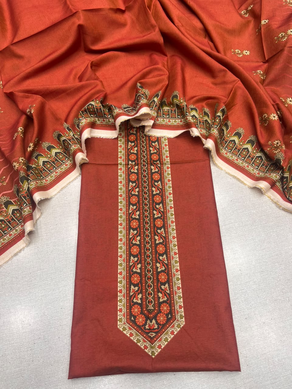 2Pc Staple Shamray Kameez & Dupatta Suit 79