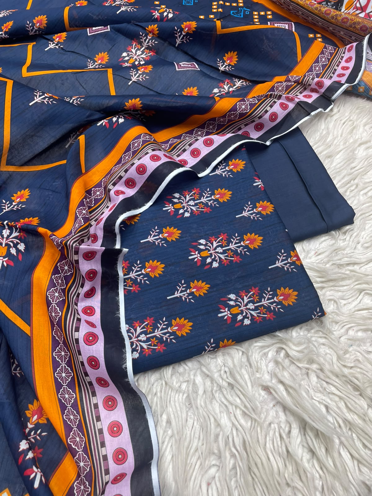 3Pc Zobia Lawn Unstitched Suit 29