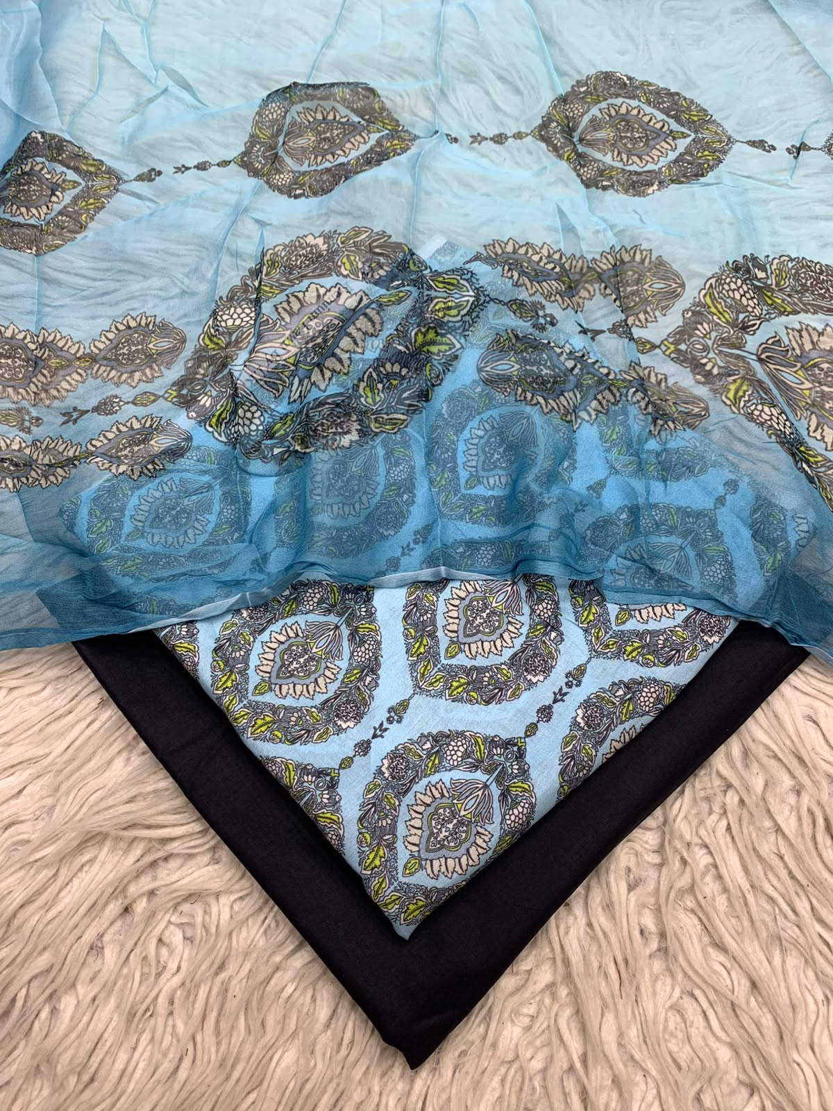 90x88 3Pc Premium Lawn Suit Vol-0020