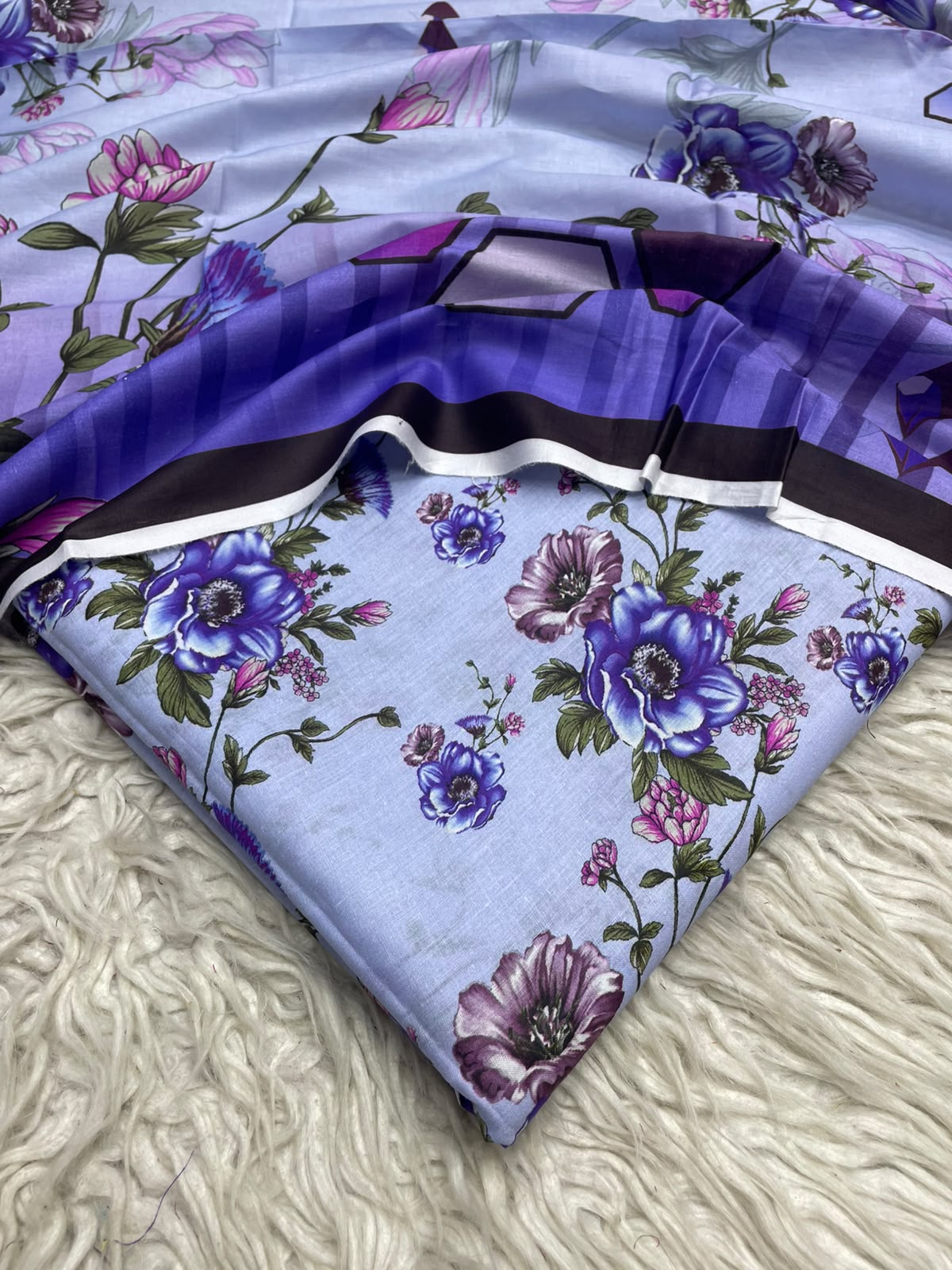 3Pc Same Digital Printed Lawn Suit 15