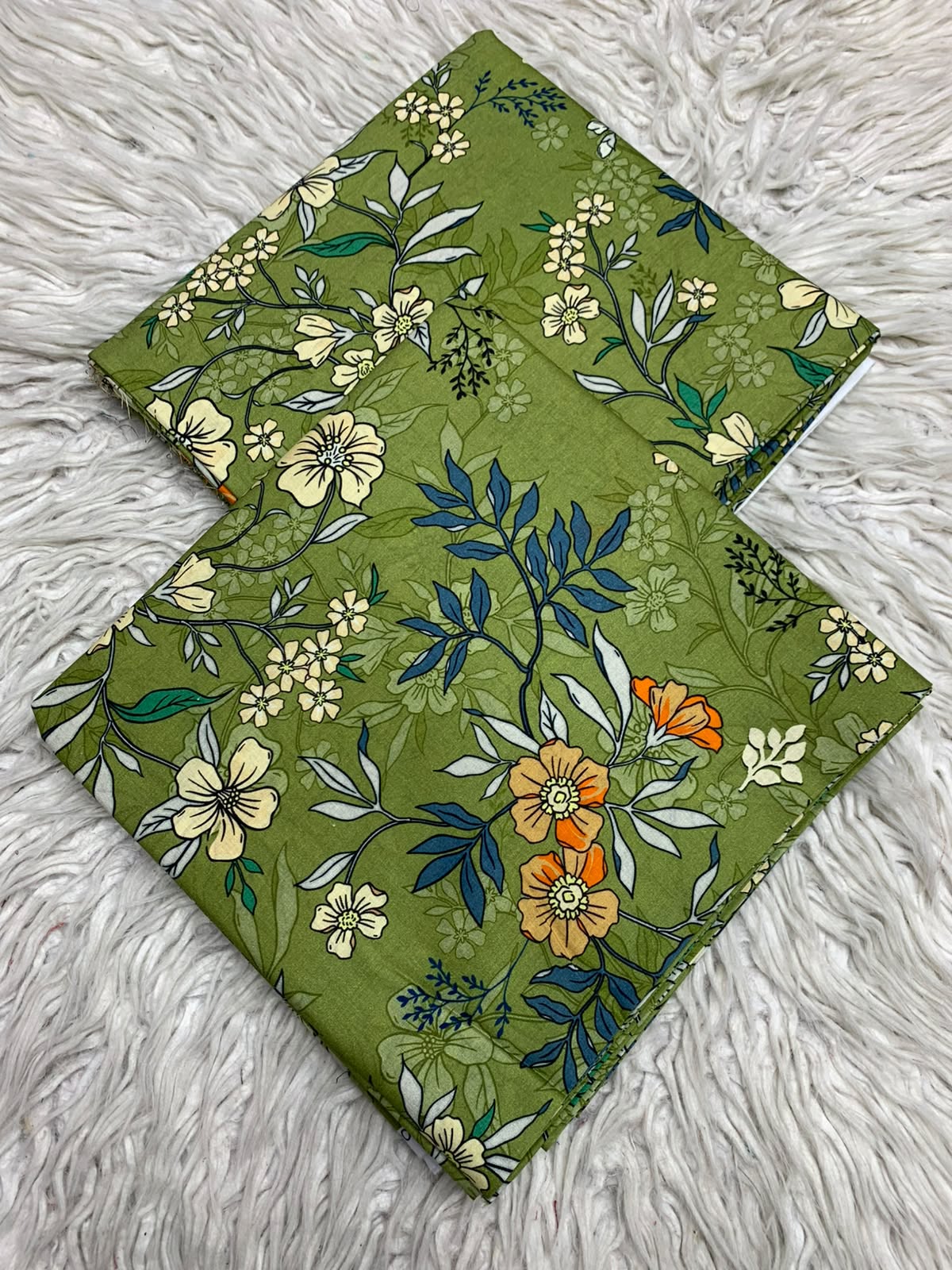 2Pc Same Printed Lawn 572