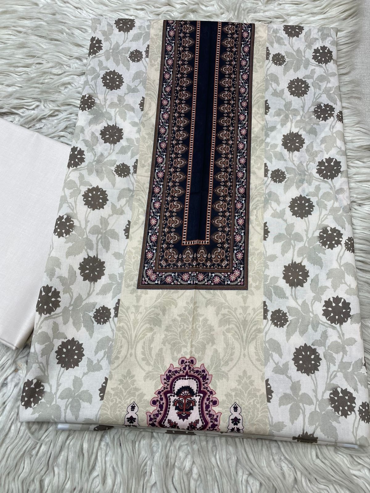 2Pc Bin Noor Fab Lawn Kameez & Dyed Trouser Suit Vol-63