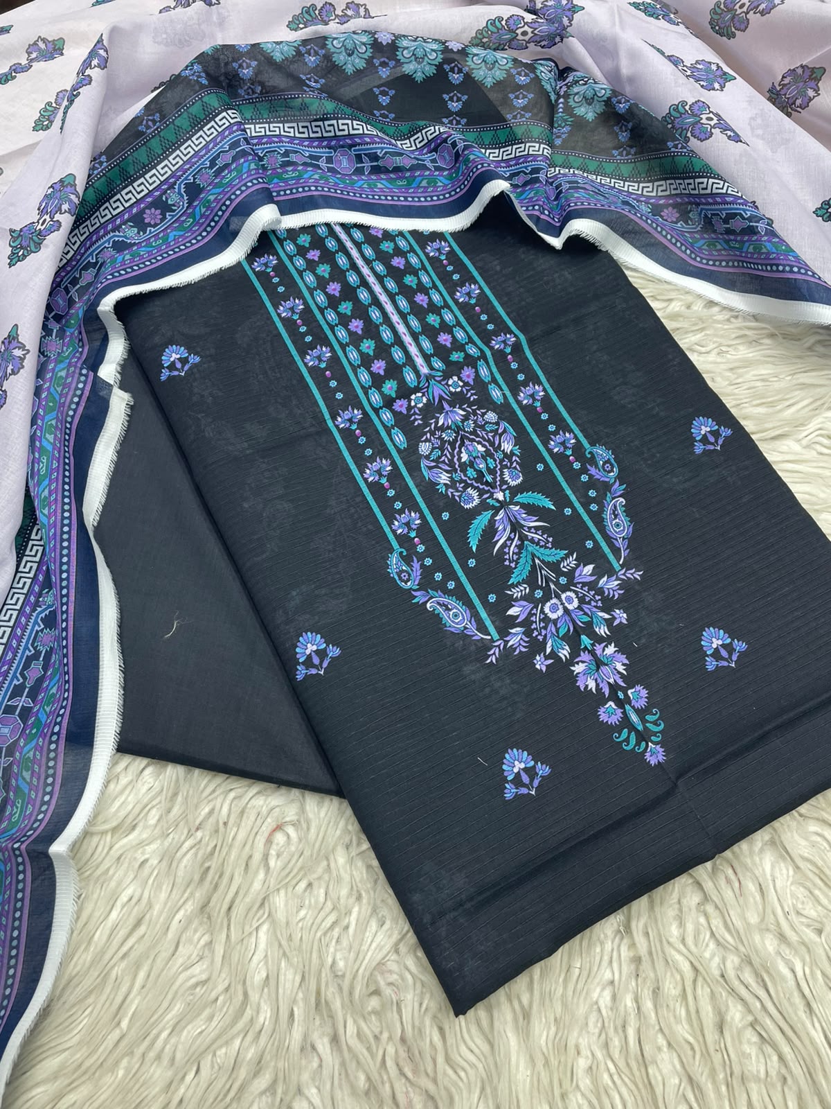 3Pc Stylo Lawn Unstitched Suit 03