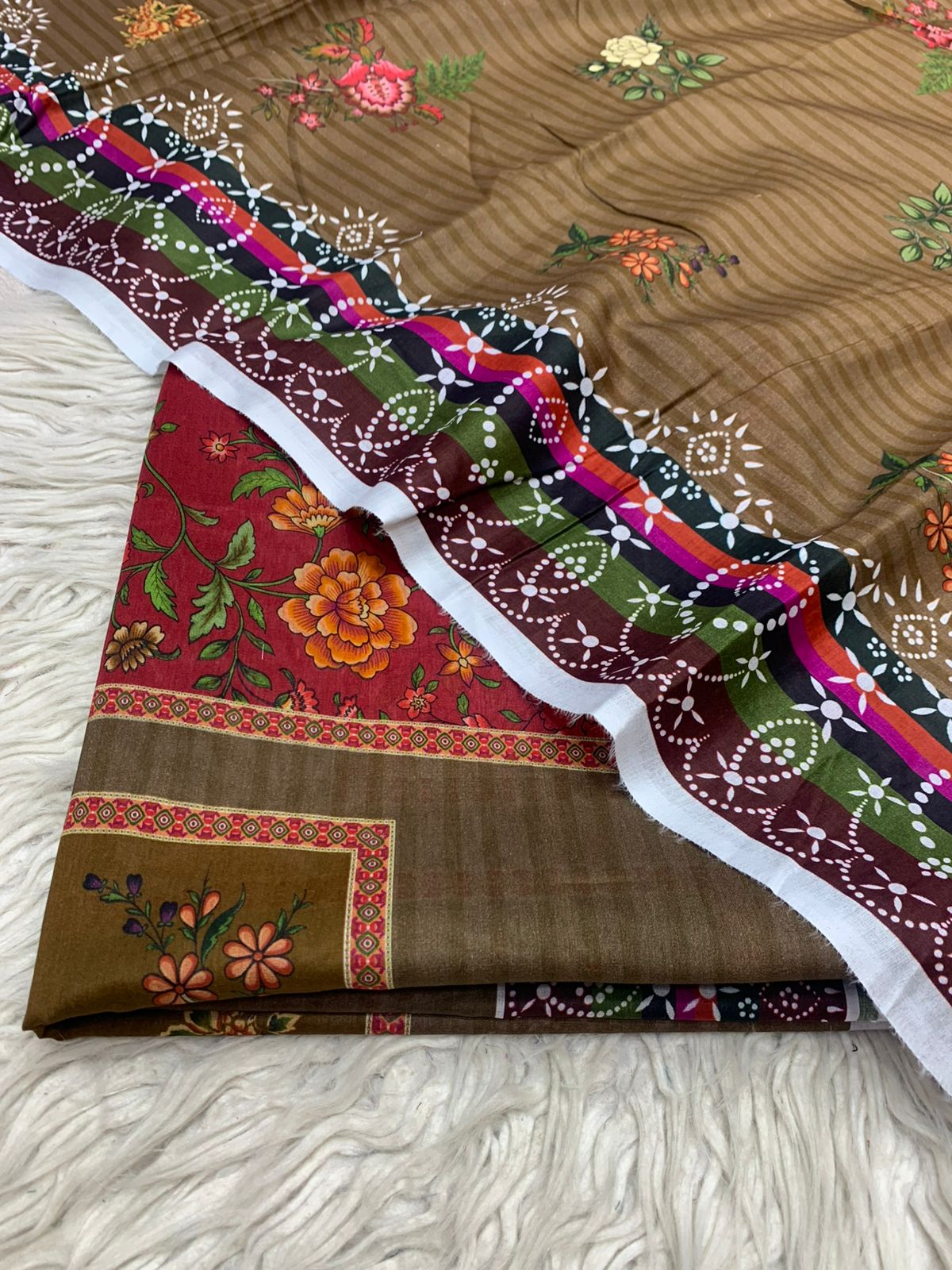2Pc Bin Saeed Lawn Kameez & Dupatta Printed Suit Vol-6205