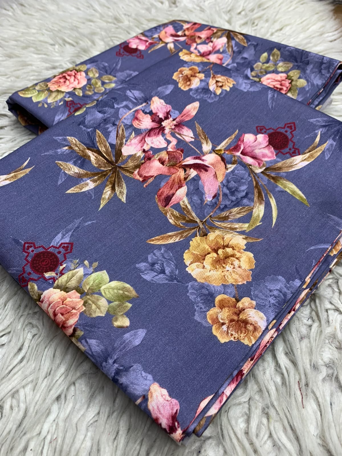 2Pc Same Printed Lawn 572