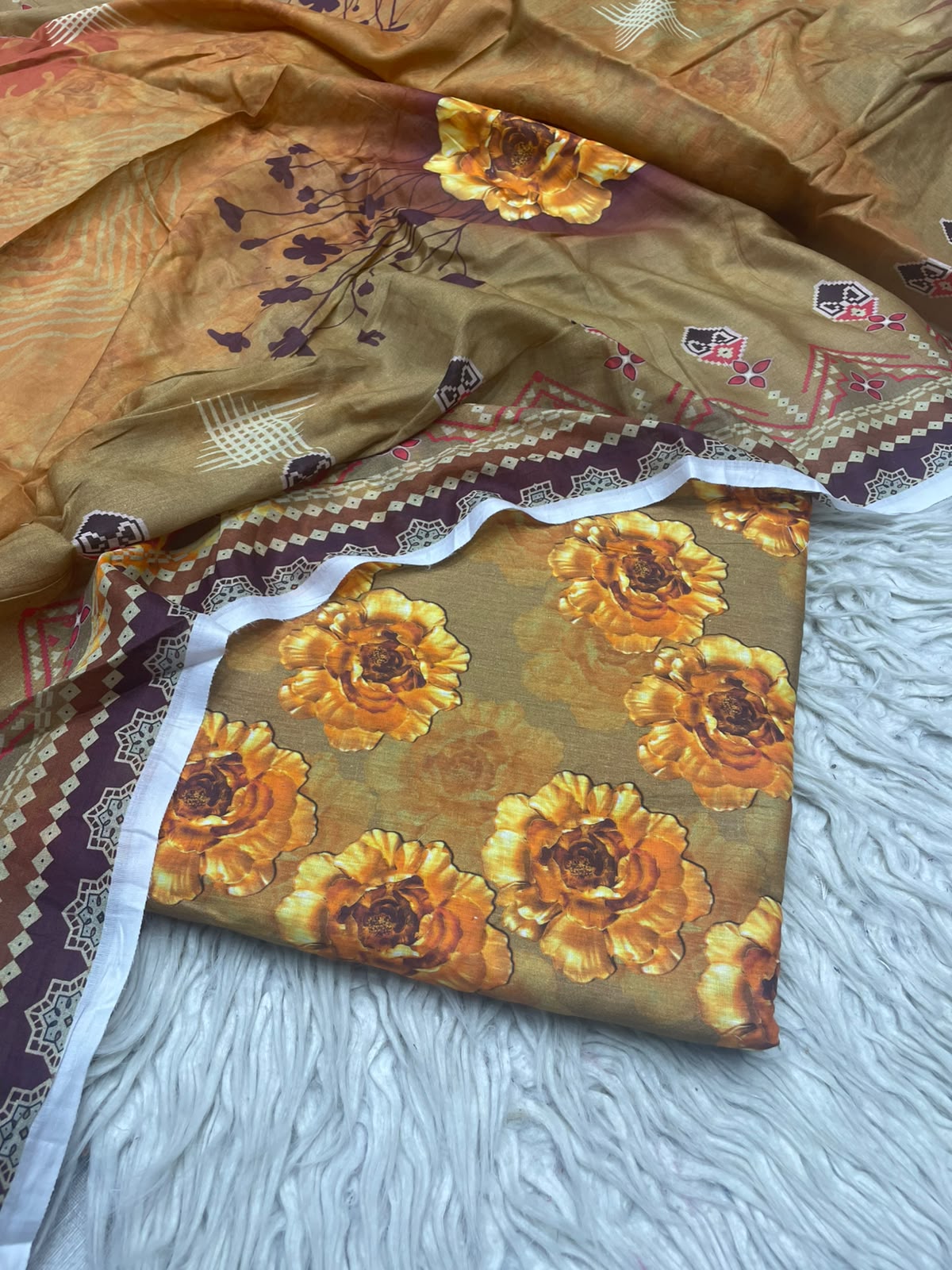 3Pc Same Digital Printed Lawn Suit 15