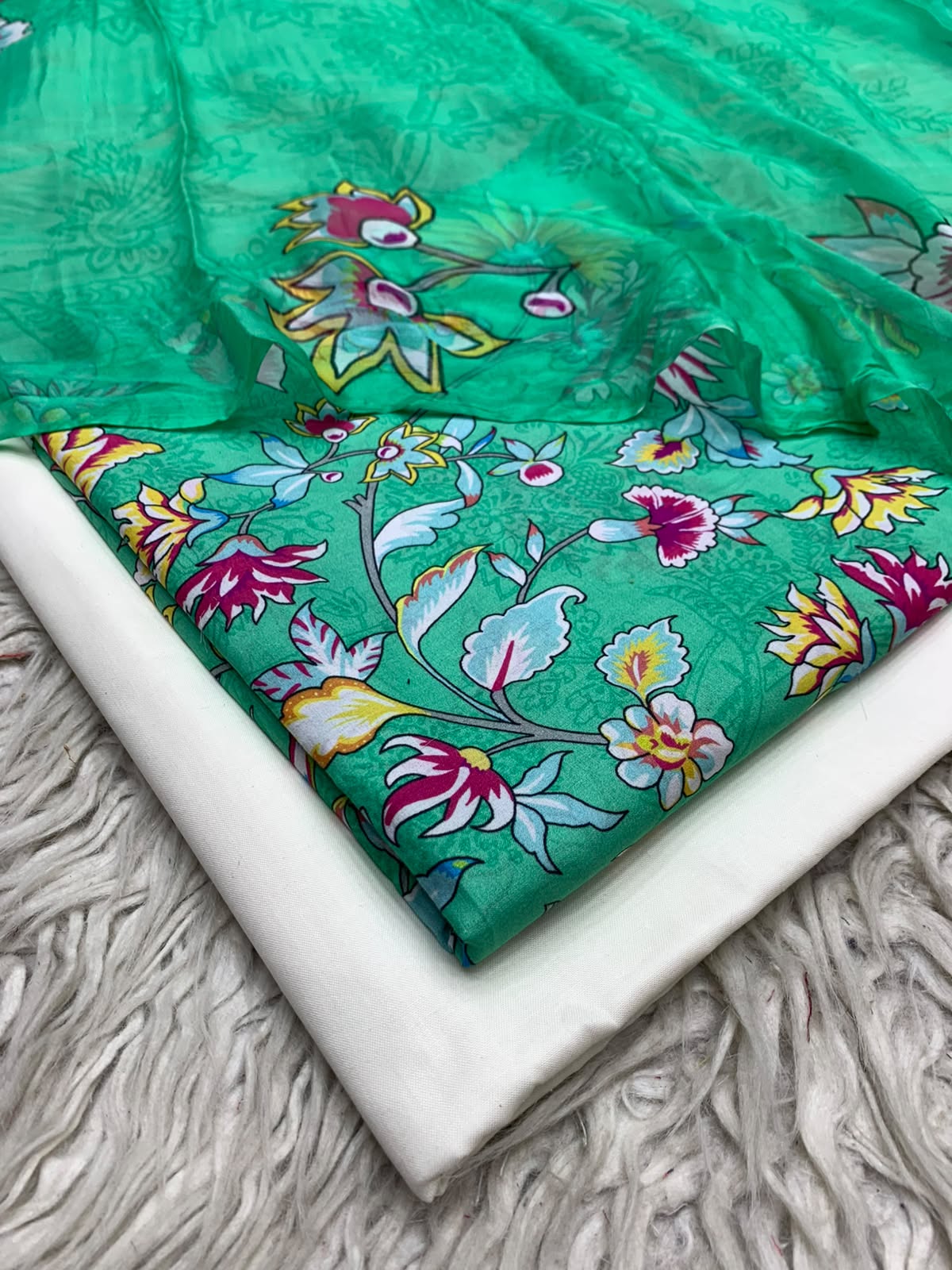 90x88 3Pc Premium Lawn Suit Vol-0020