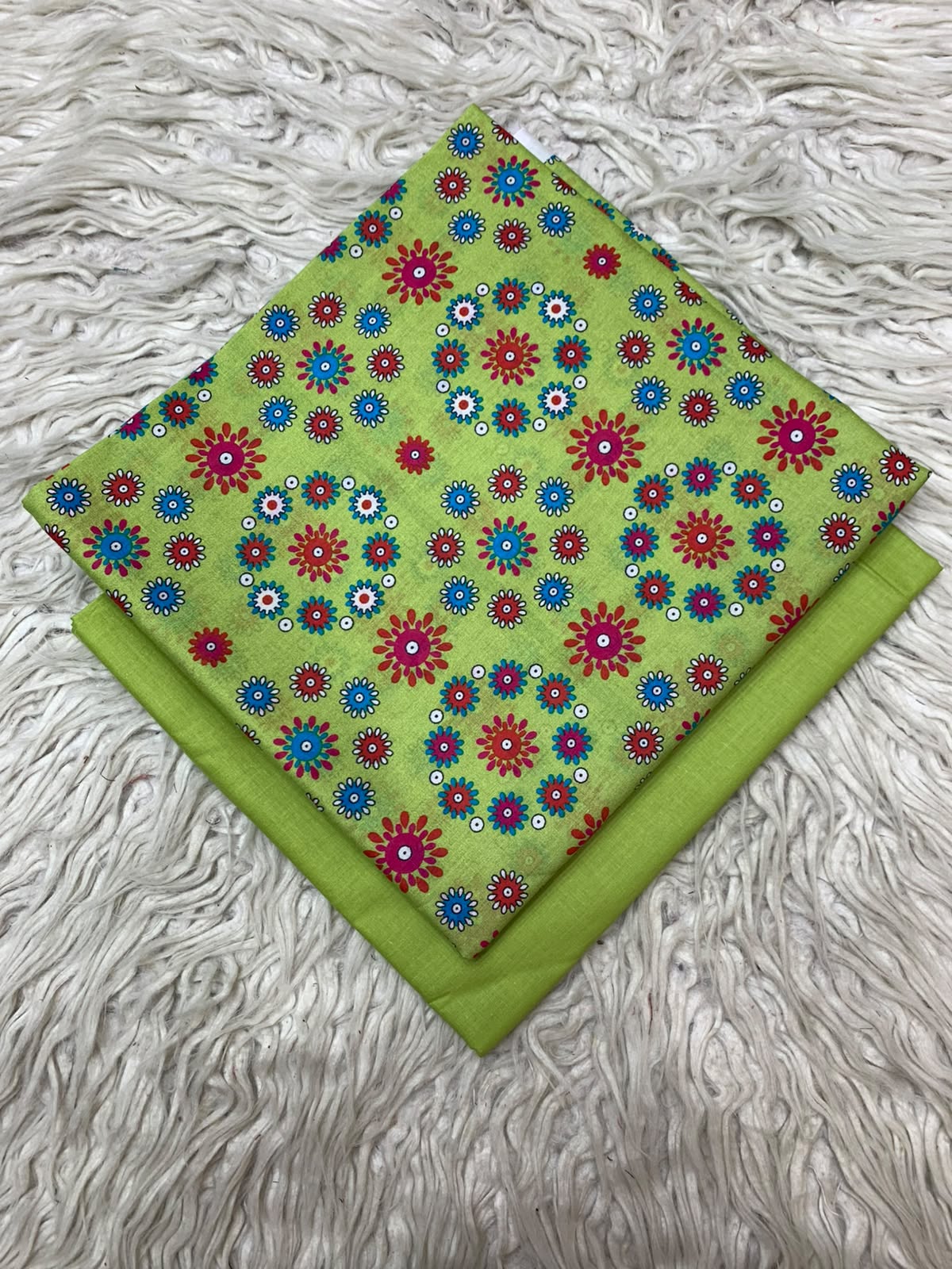 2Pc Printed Lawn Unstitched Suit 15