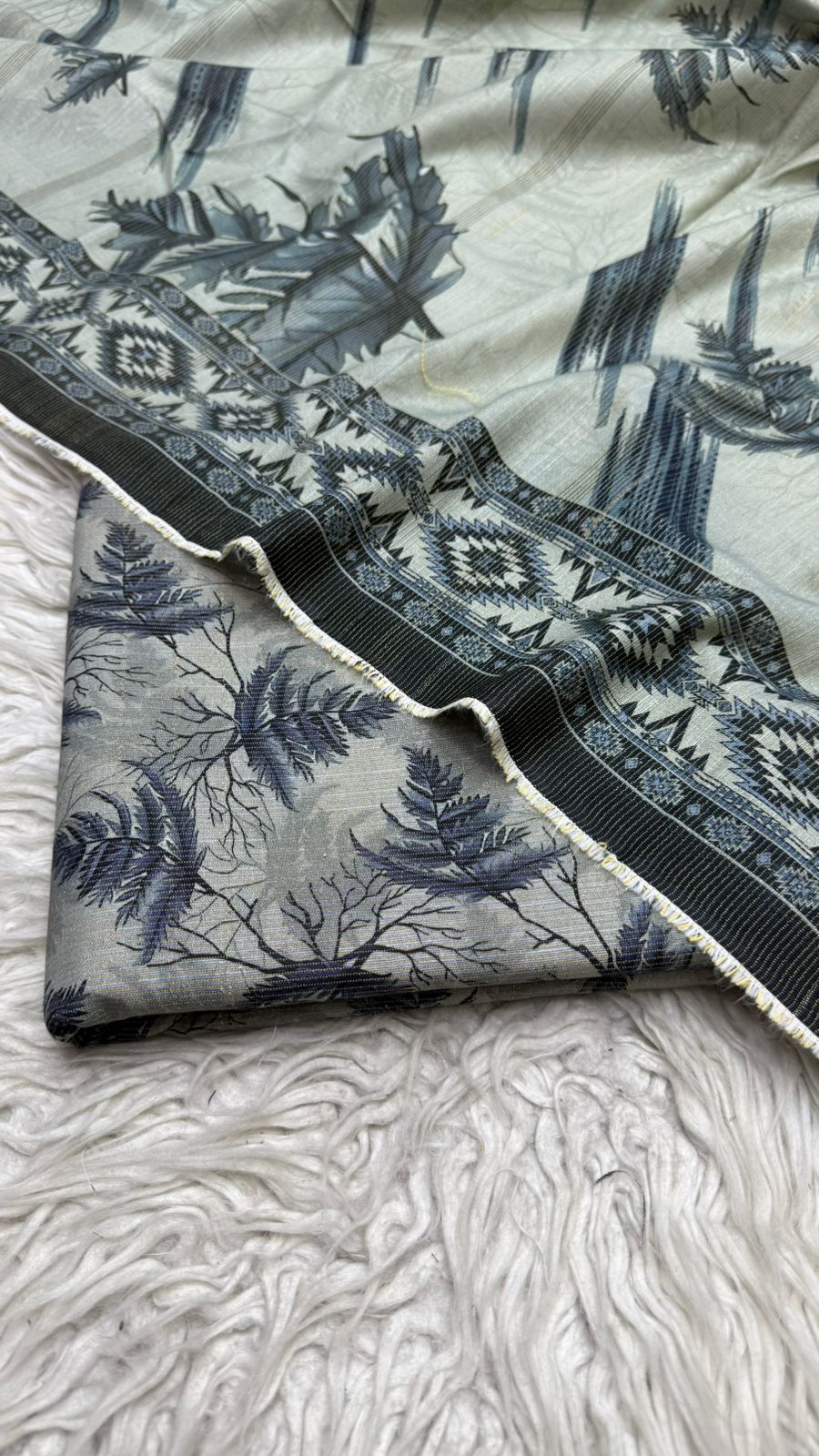 3Pc Chamki Khaddar Unstitched Suit Vol-0132