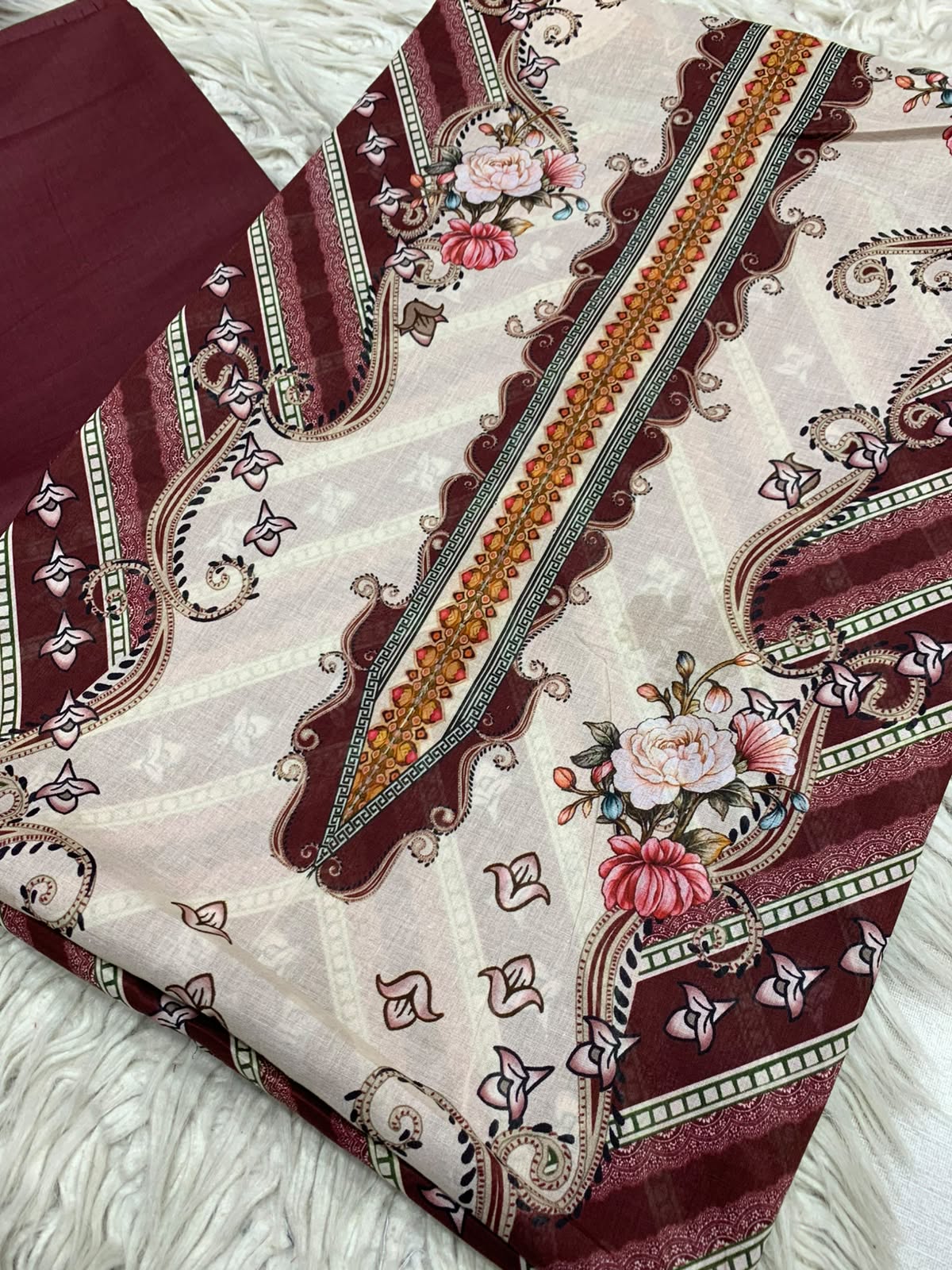 2Pc Printed Lawn Unstitched Suit 68