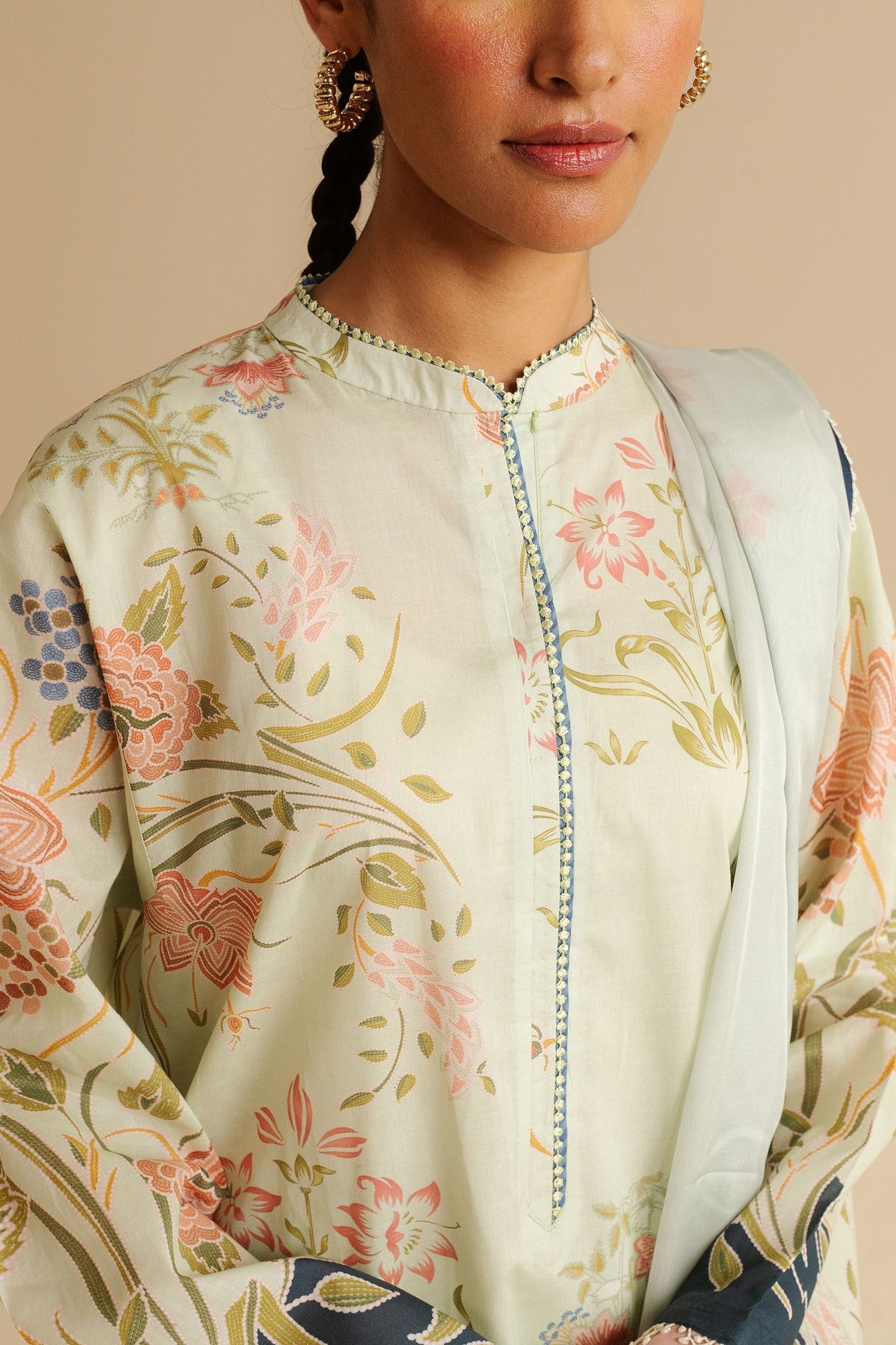 2Pc Lawn Kameez & Dupatta Unstitched Suit 39865