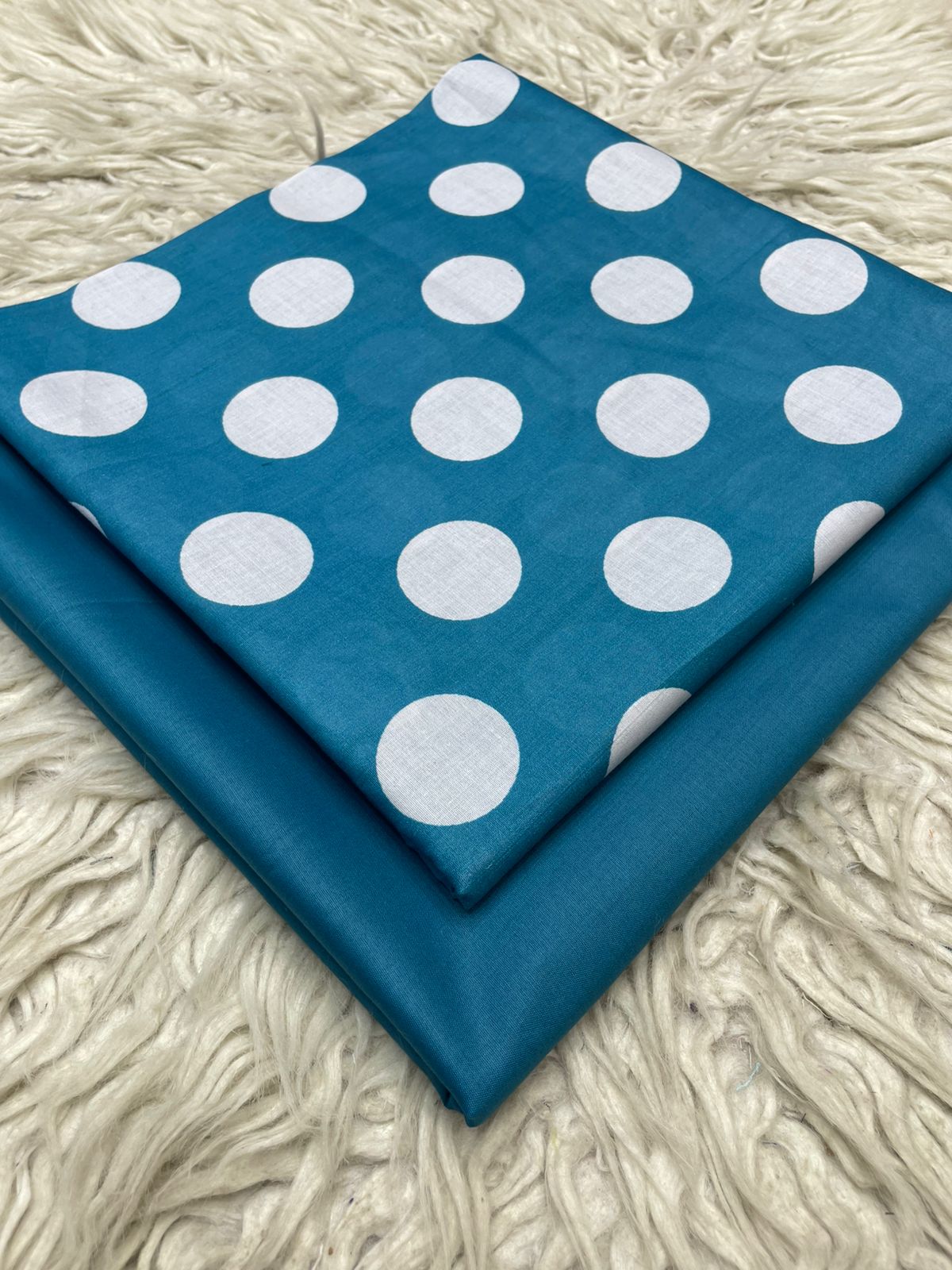 90x88 2Pc Bareeze Lawn Polka Dots Kameez & Dyed Trouser Printed  Suit Vol-0208