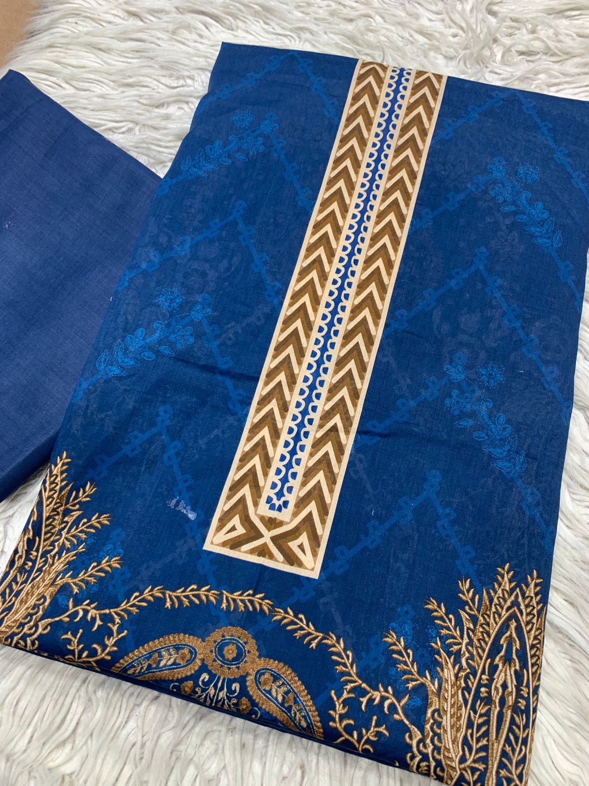 2Pc Bin Noor Fab Lawn Kameez & Dyed Trouser Suit Vol-39