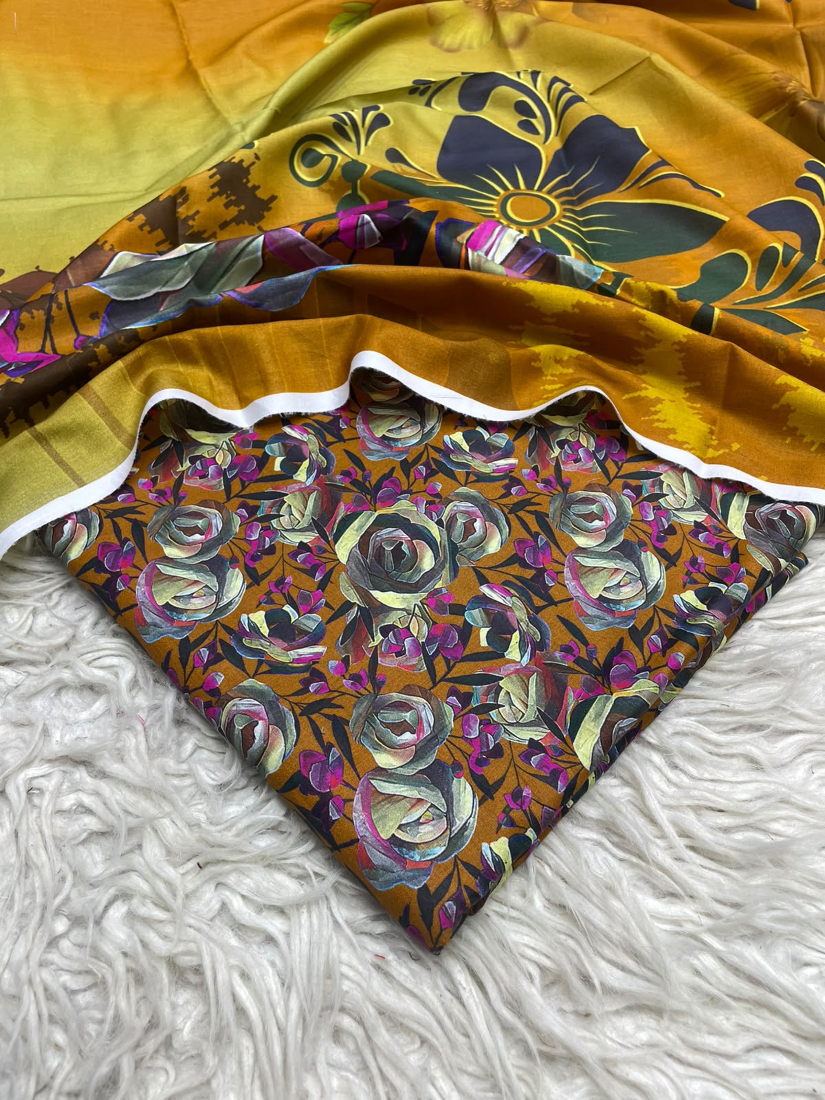 3Pc Same Digital Printed Lawn Suit 15