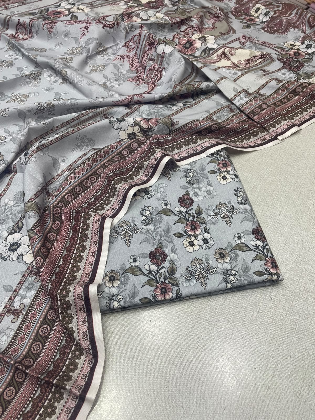 2Pc Karandi Kameez & Dupatta Suits 65