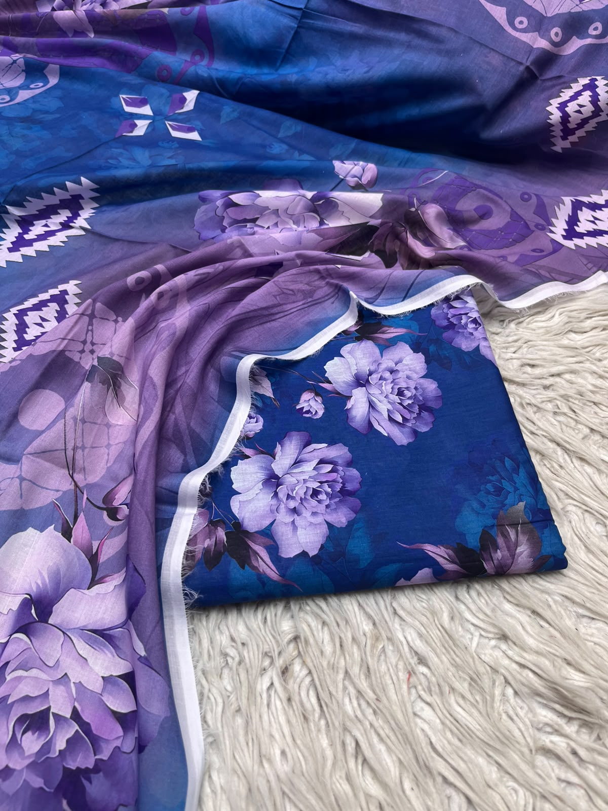 3Pc Same Digital Printed Lawn Suit 15
