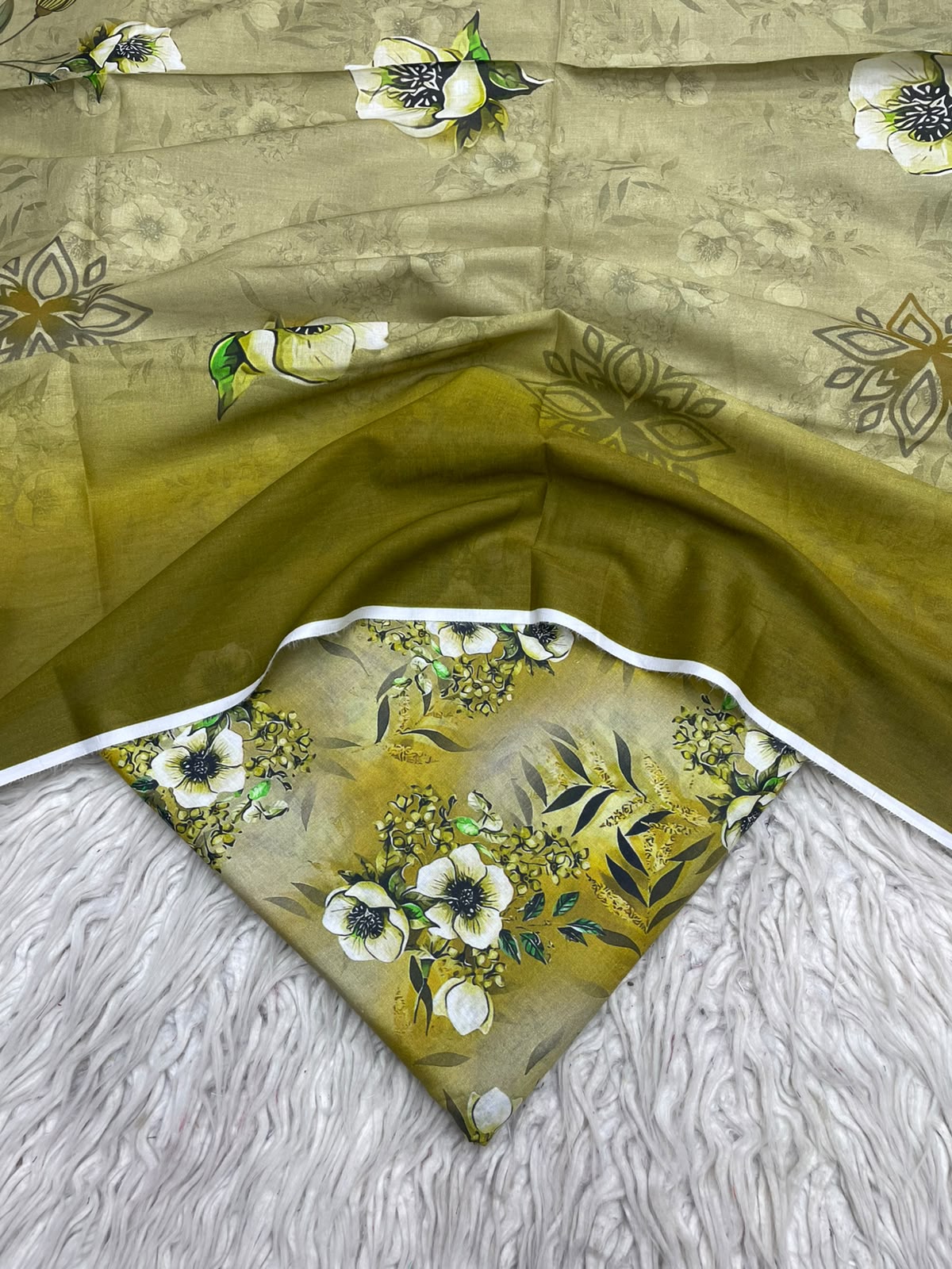 3Pc Same Digital Printed Lawn Suit 878